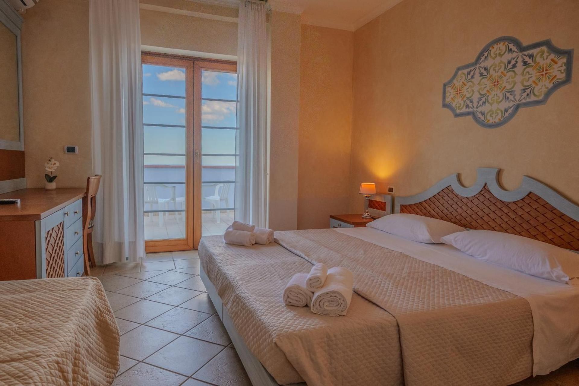 Superior Triple Room with Sea View