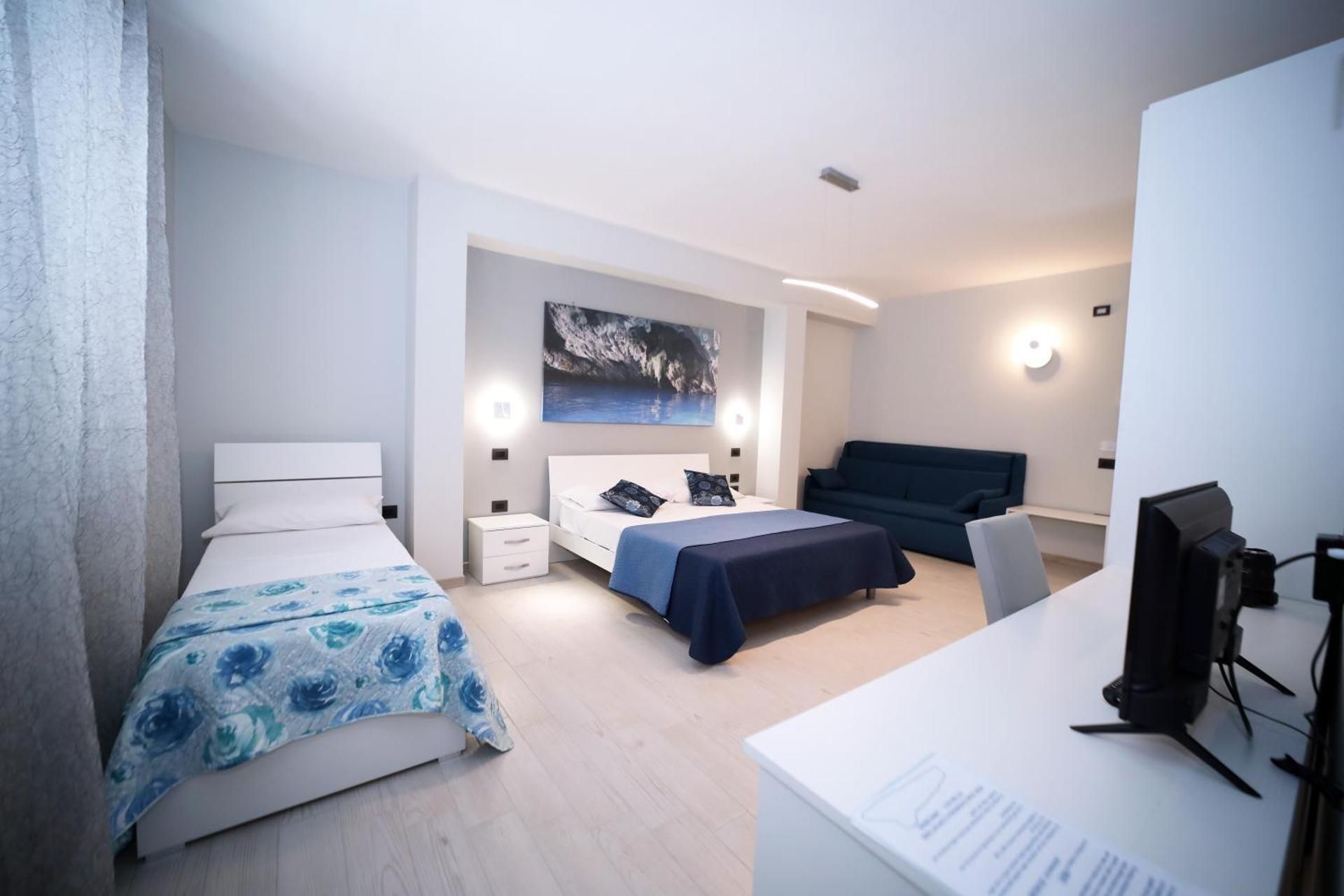 Deluxe Family Room