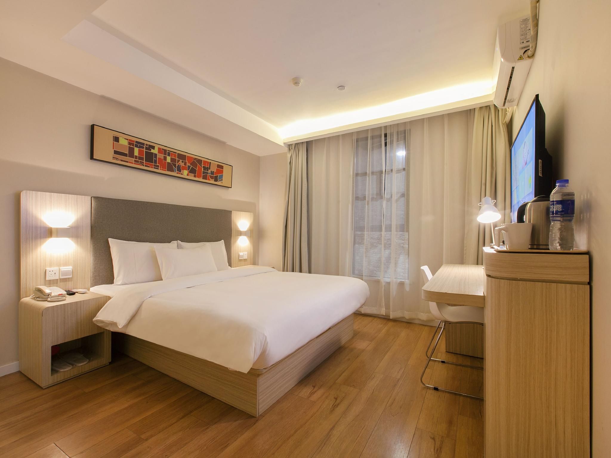 Huazhu - Superior BedRoom