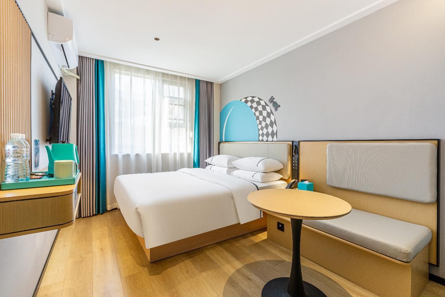 Intelligent Standard Queen Room