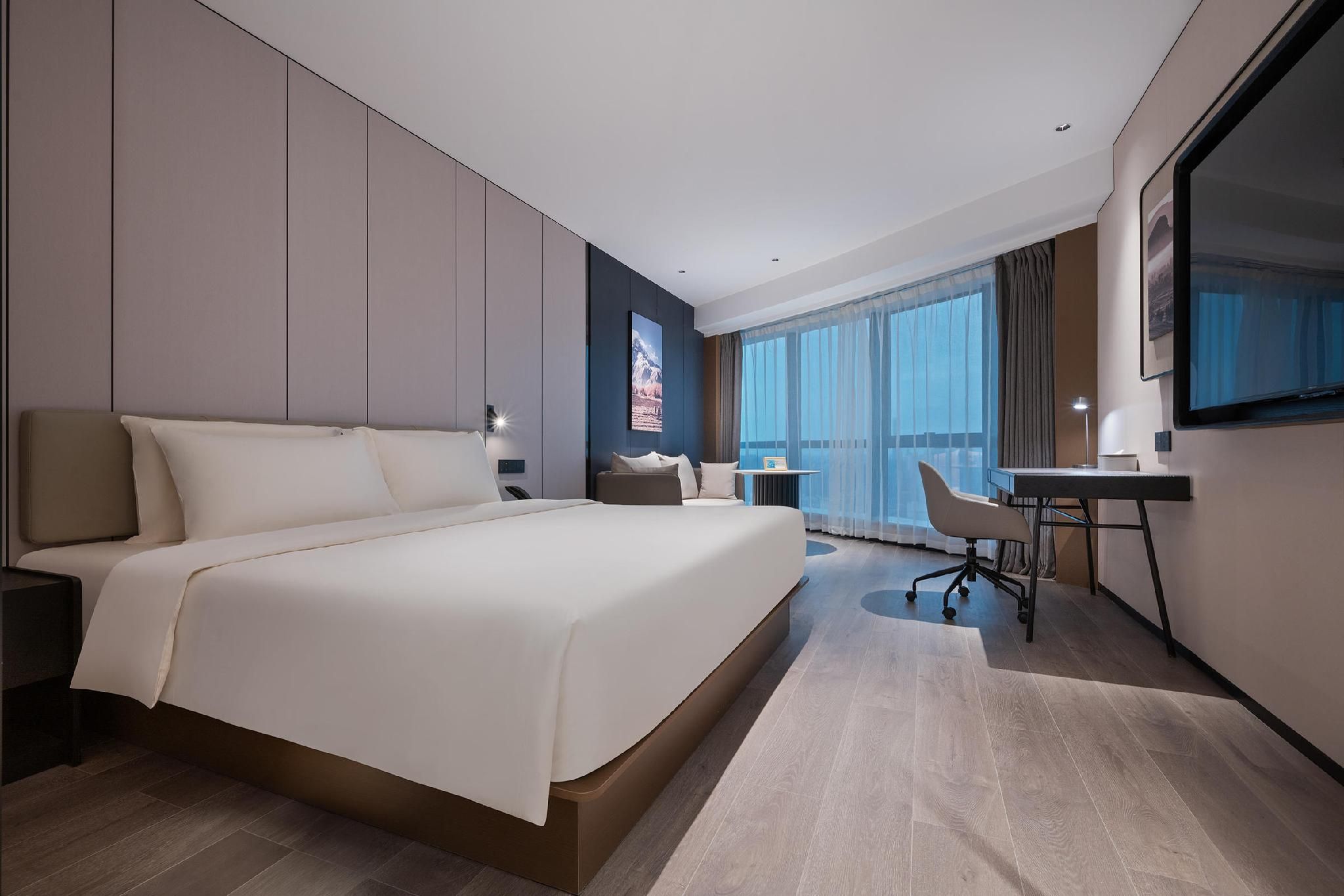 Atour - Superior 1 Bed Room with River View