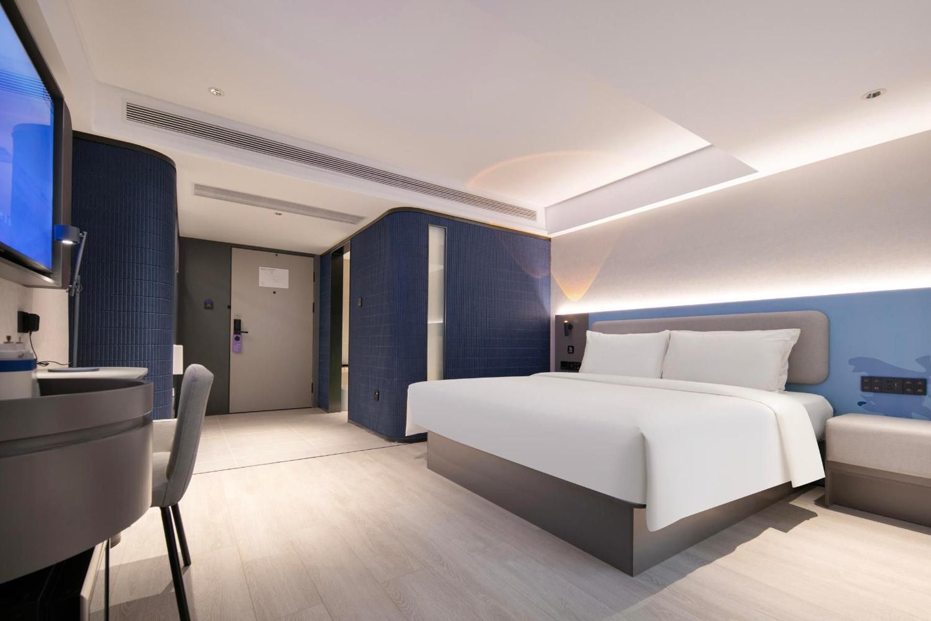 Super Double Room