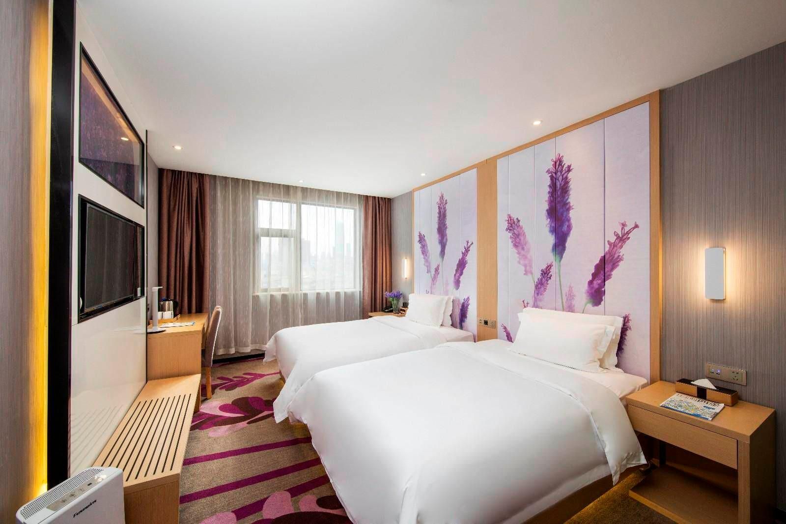 WH - Deluxe Room Twin