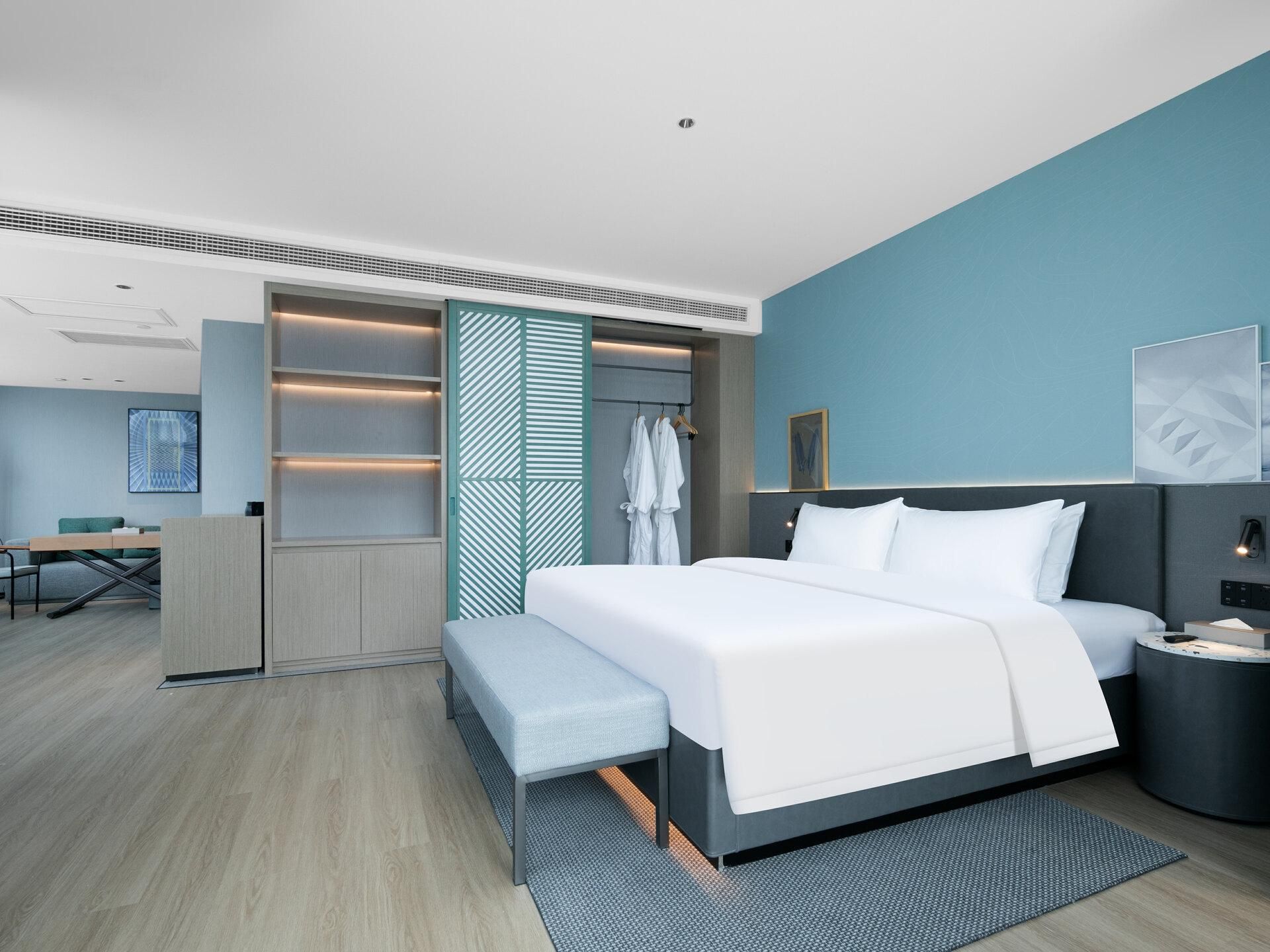 Deluxe Suite