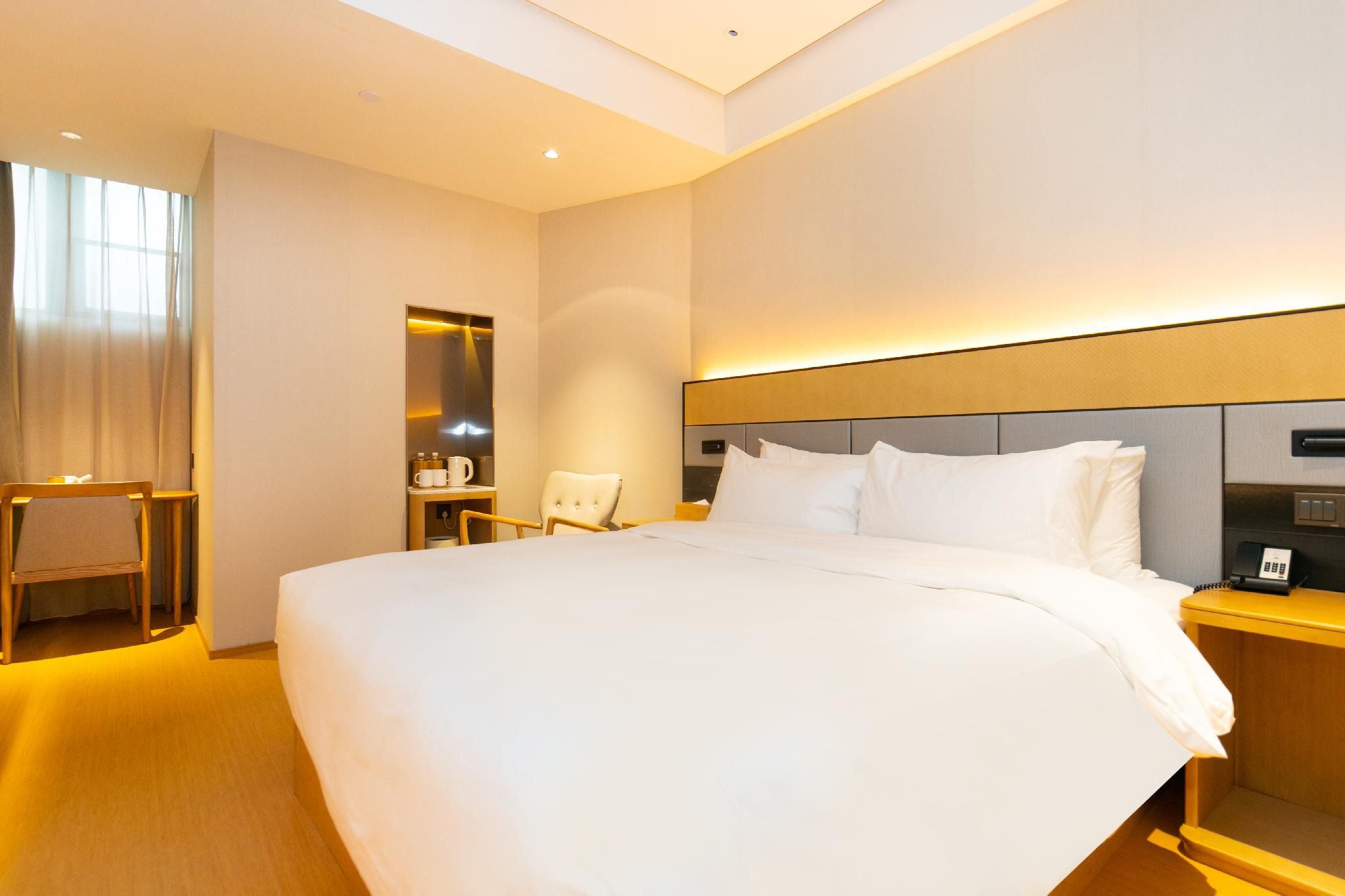 Huazhu - Superior BedRoom
