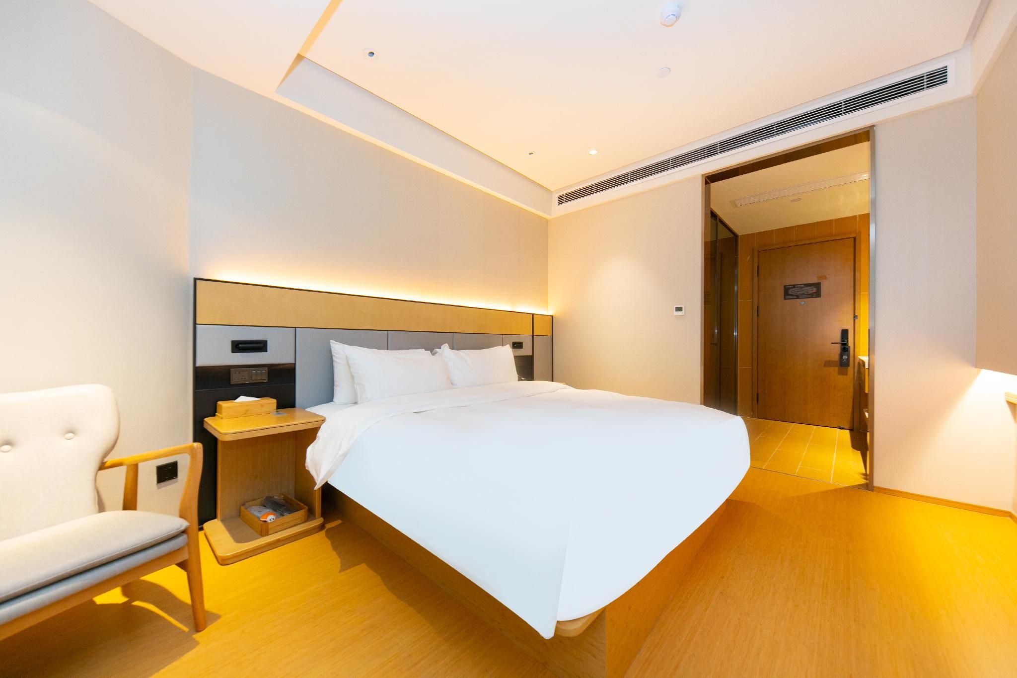 Huazhu - Superior BedRoom