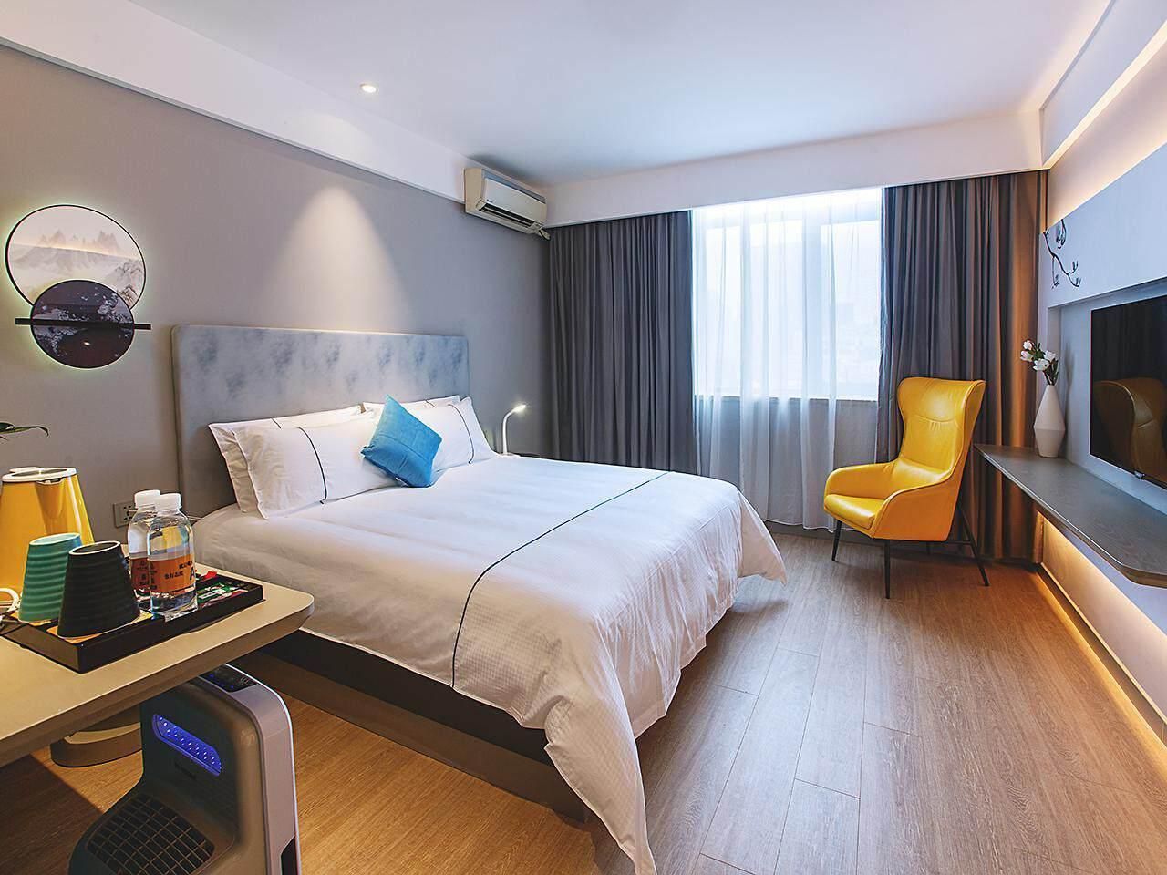 Magnotel Hotel Wuhan Meiyuan Xiaoqu Metro Station Dream Times WH - Zero Pressure Lanshu 1 Bed Room