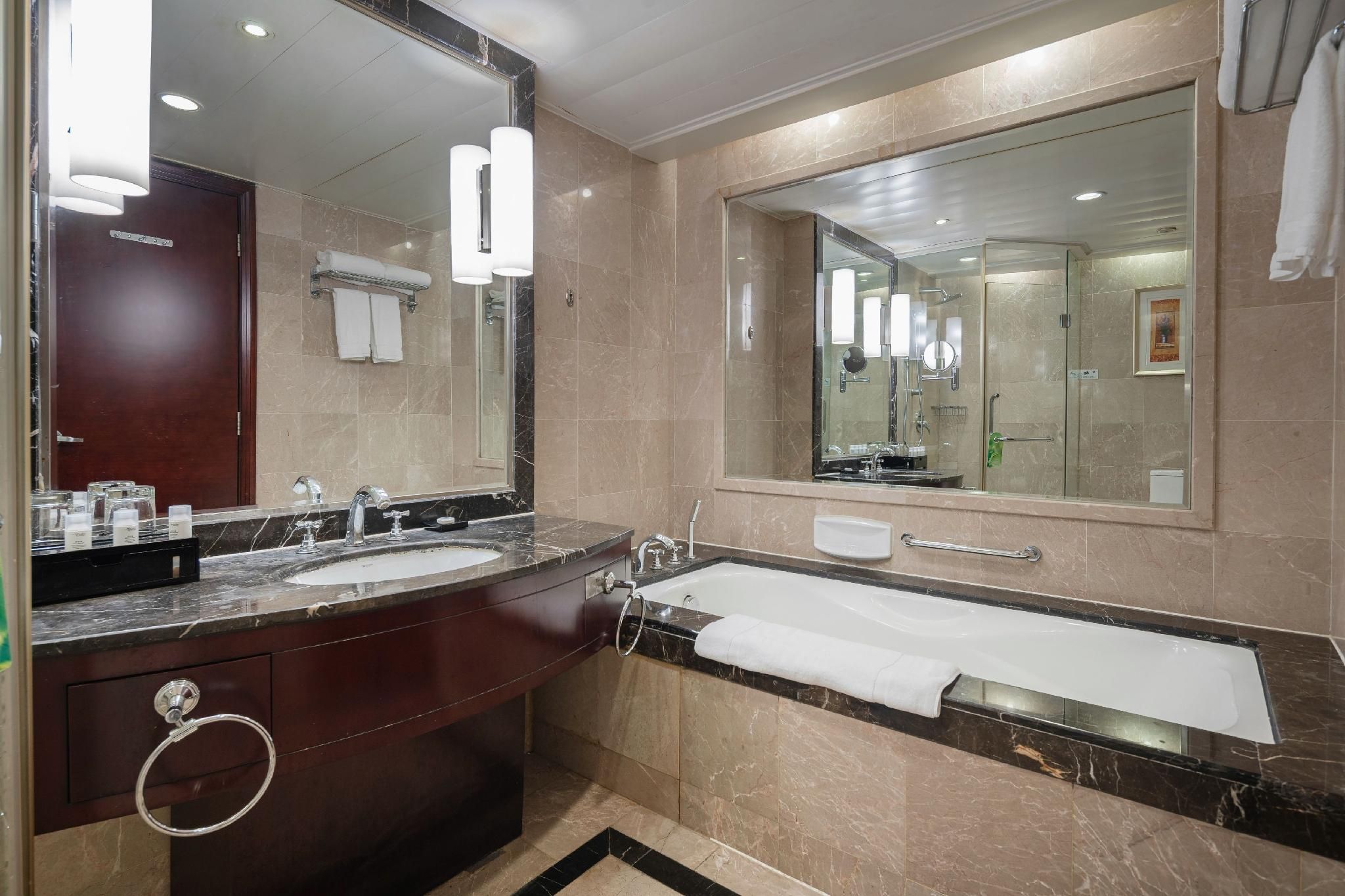 Business Suite