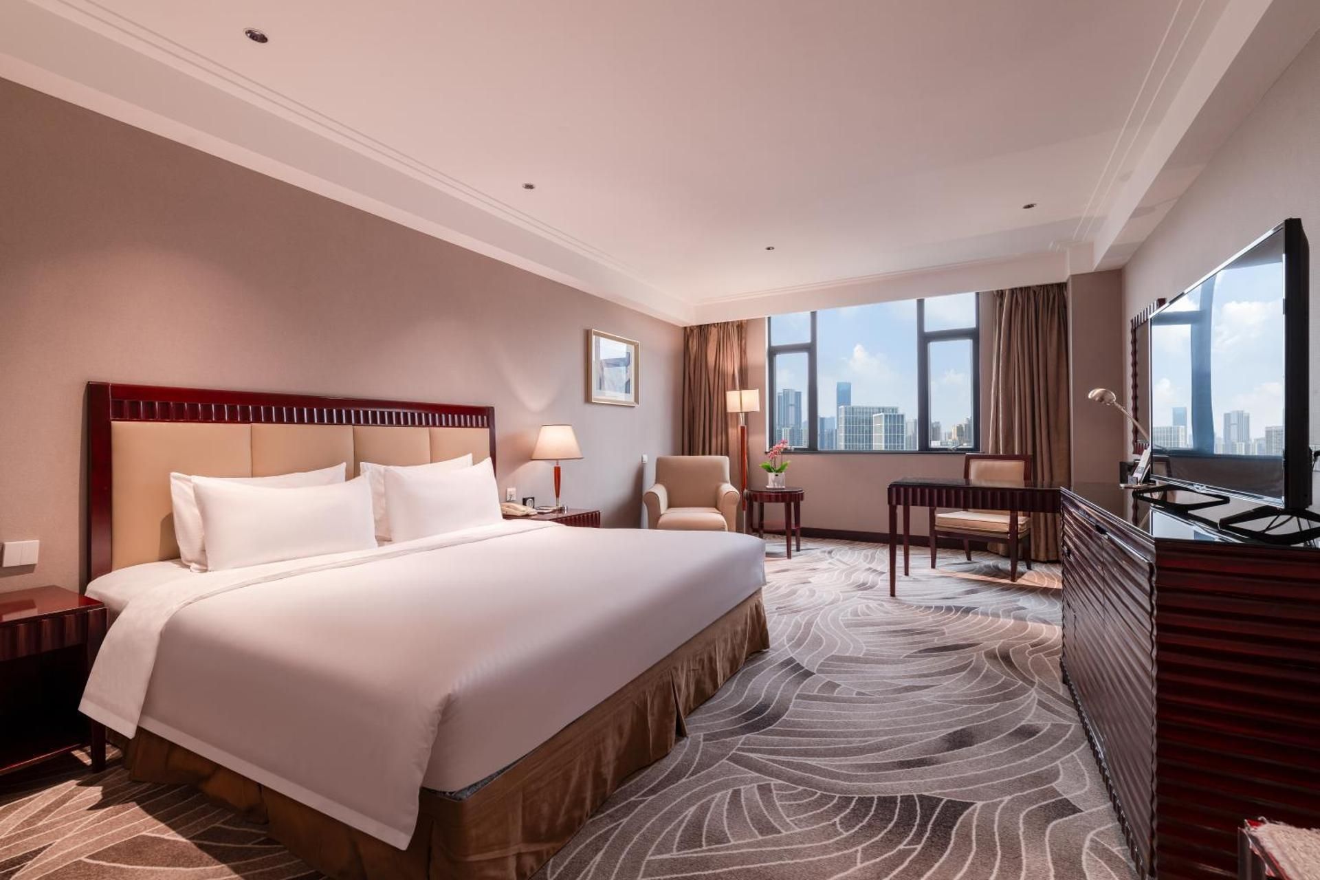 Deluxe King Bed