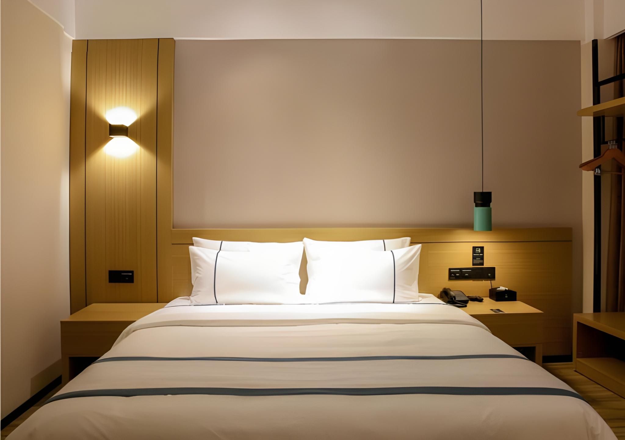 Business Queen Room