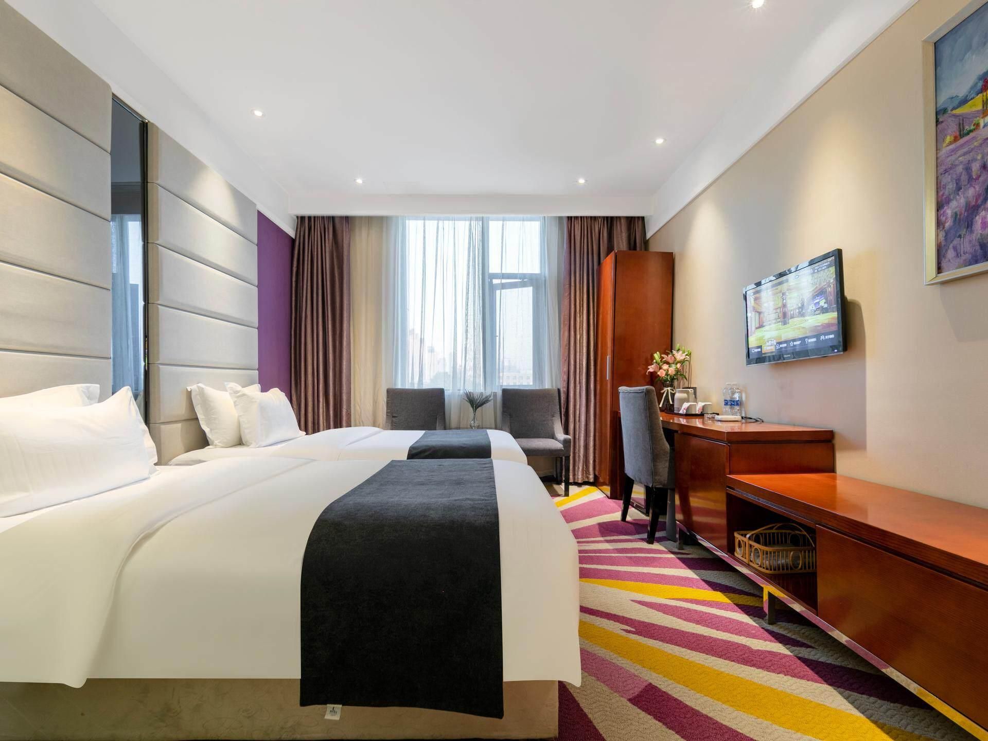 WH - Deluxe Room Twin