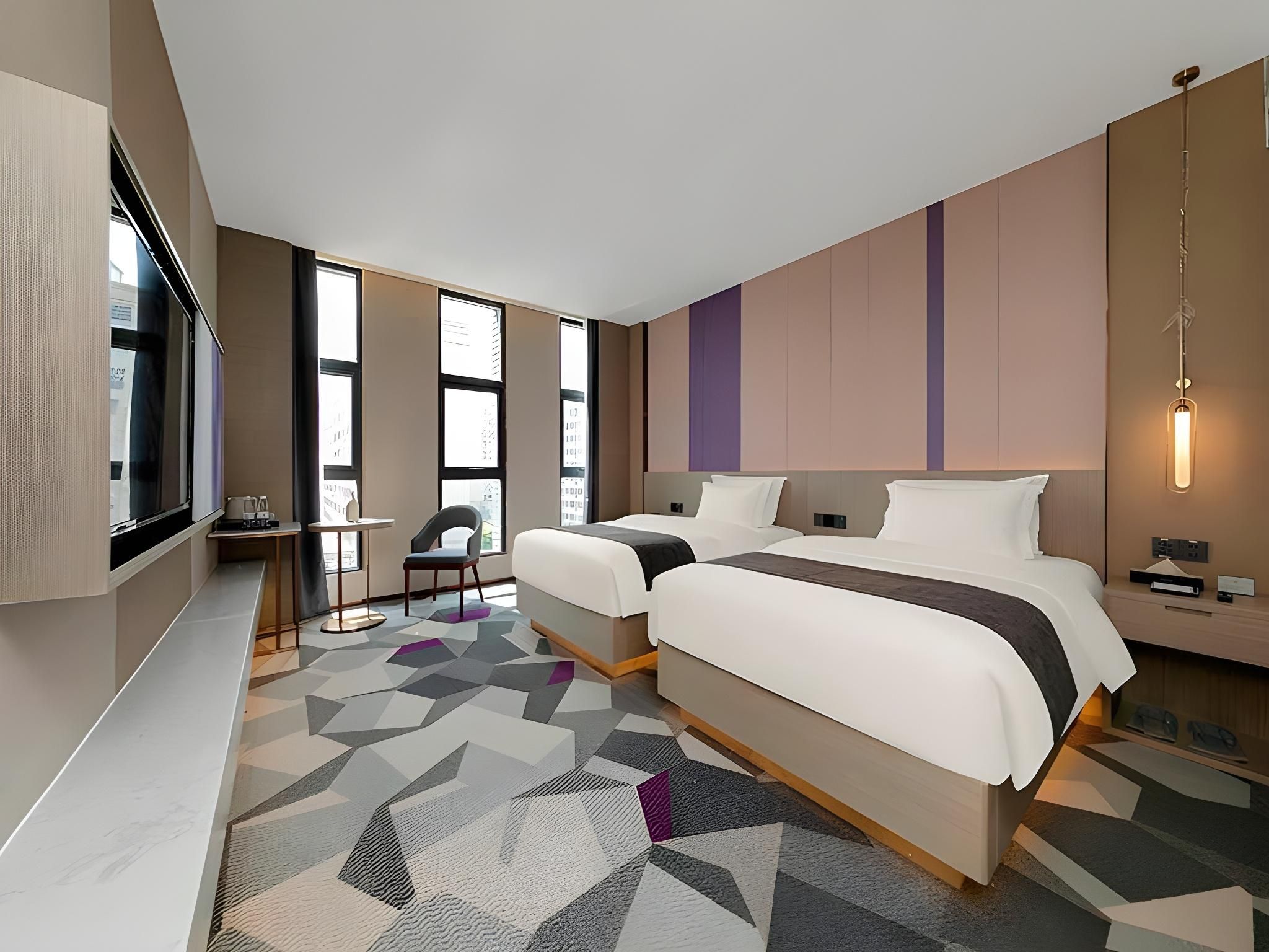 WH - Deluxe Room Twin