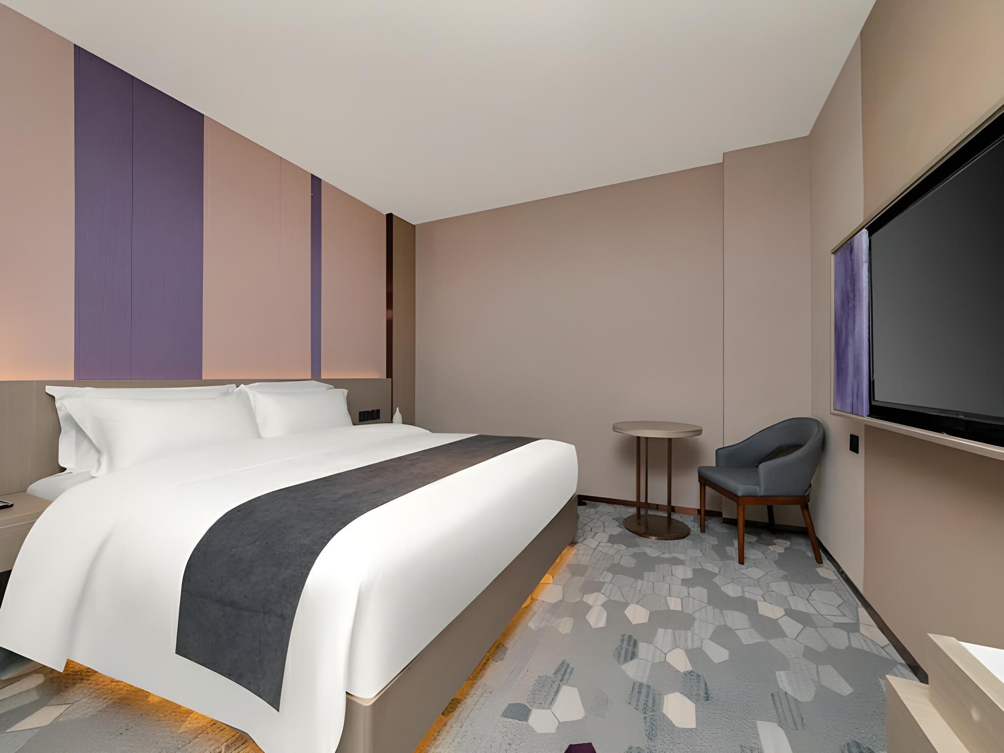 Superior 1 Bed Room, No Window