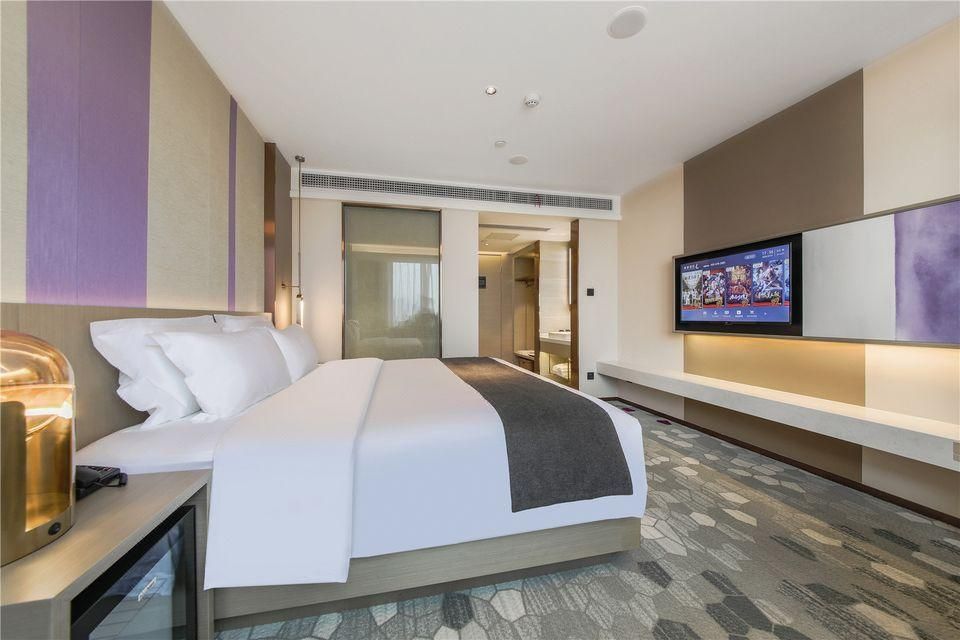 WH - Deluxe Bed Room