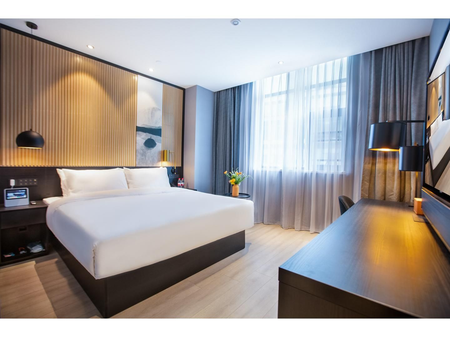 Huazhu - Deluxe Bed Room