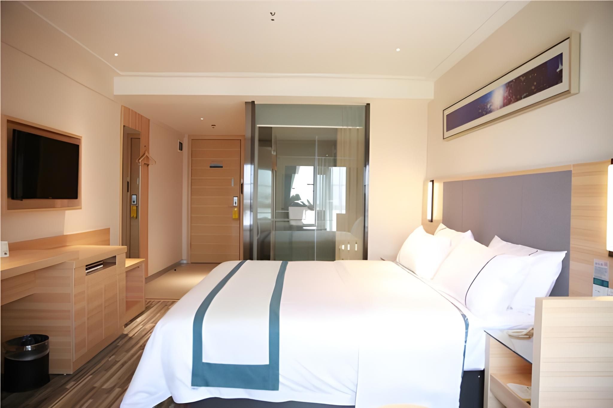 Business Queen Room