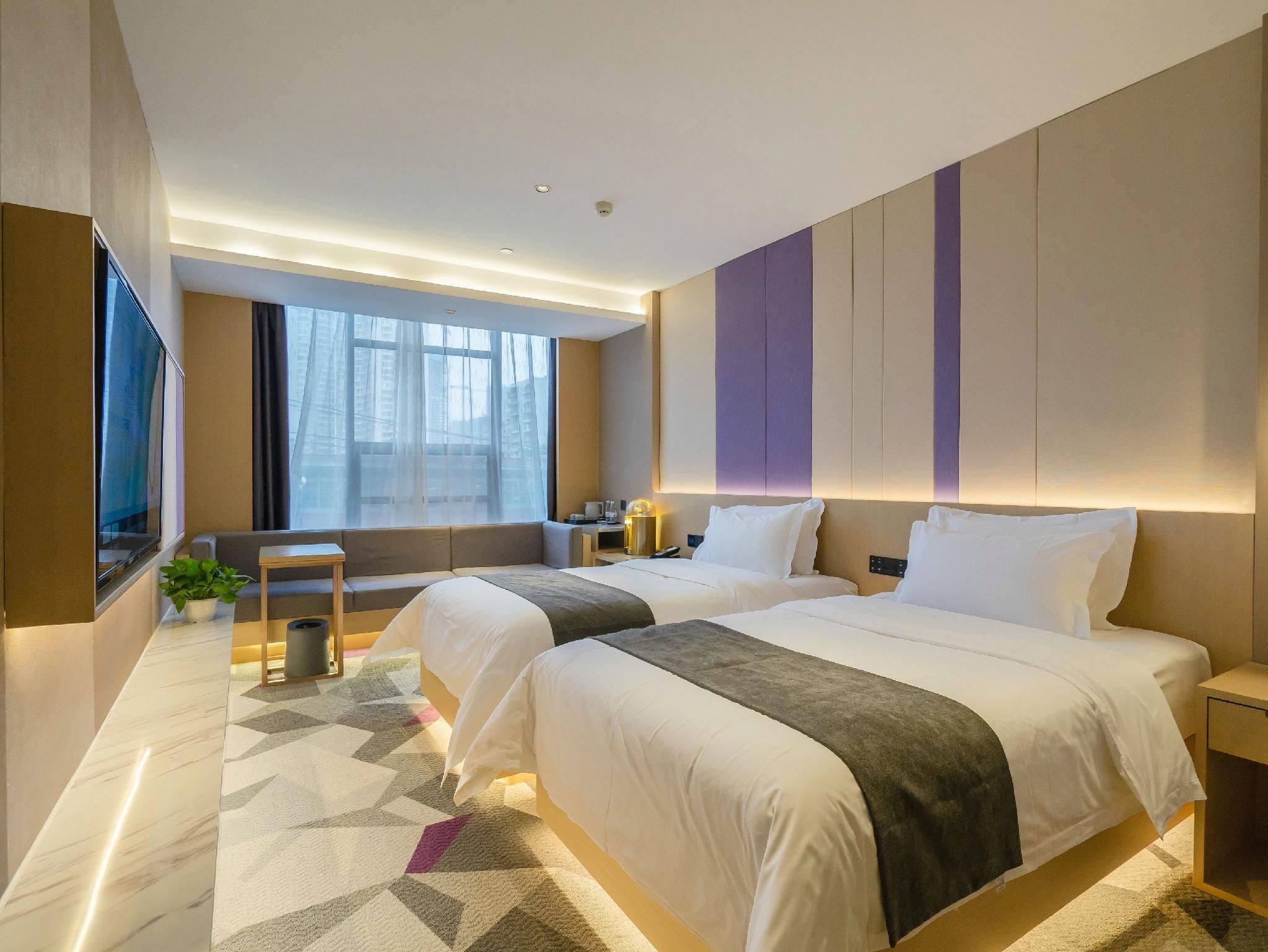 WH - Deluxe Room Twin