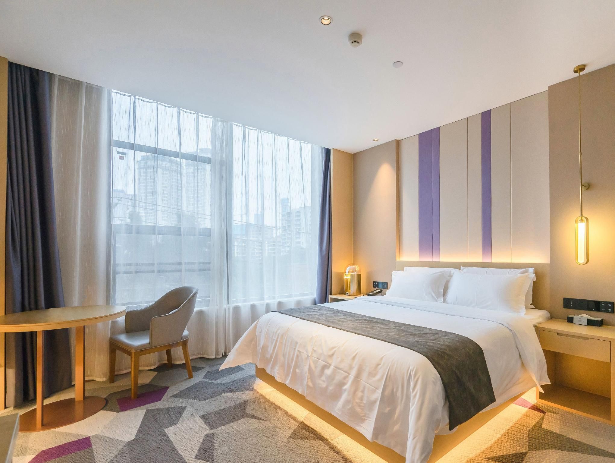 WH - 1 Bed Room with View