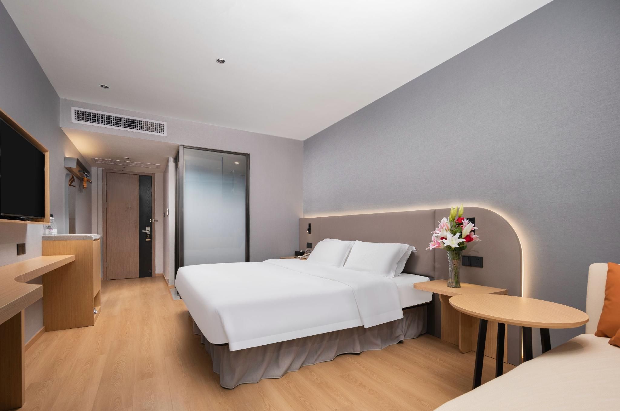 WH - Superior Bed Room