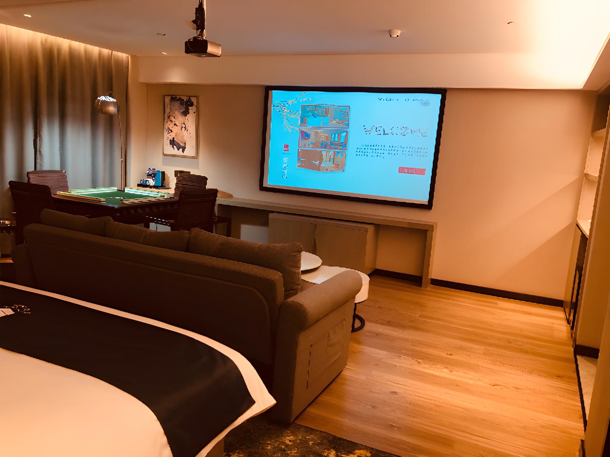 Dossen - Executive Suite
