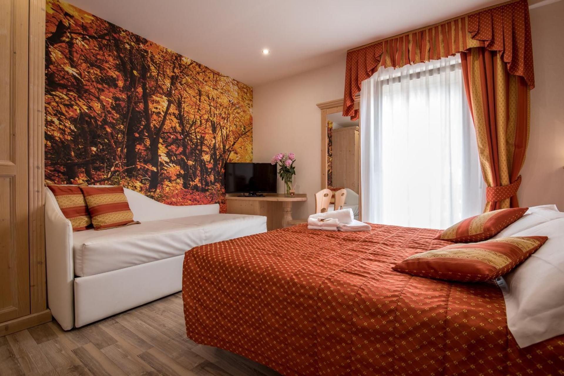 Hotel Touring Double Room 2