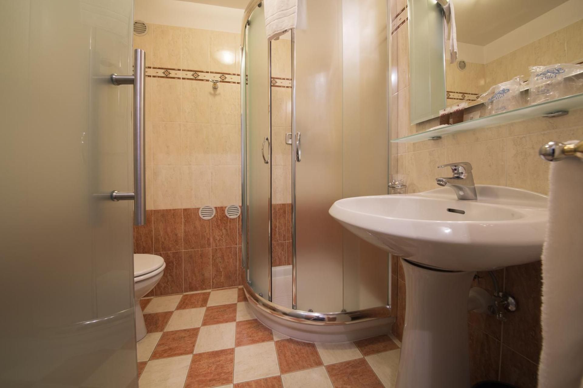 Hotel Touring Triple Room 3