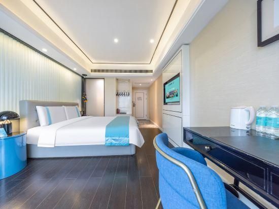 Xana - Superior Bed Room