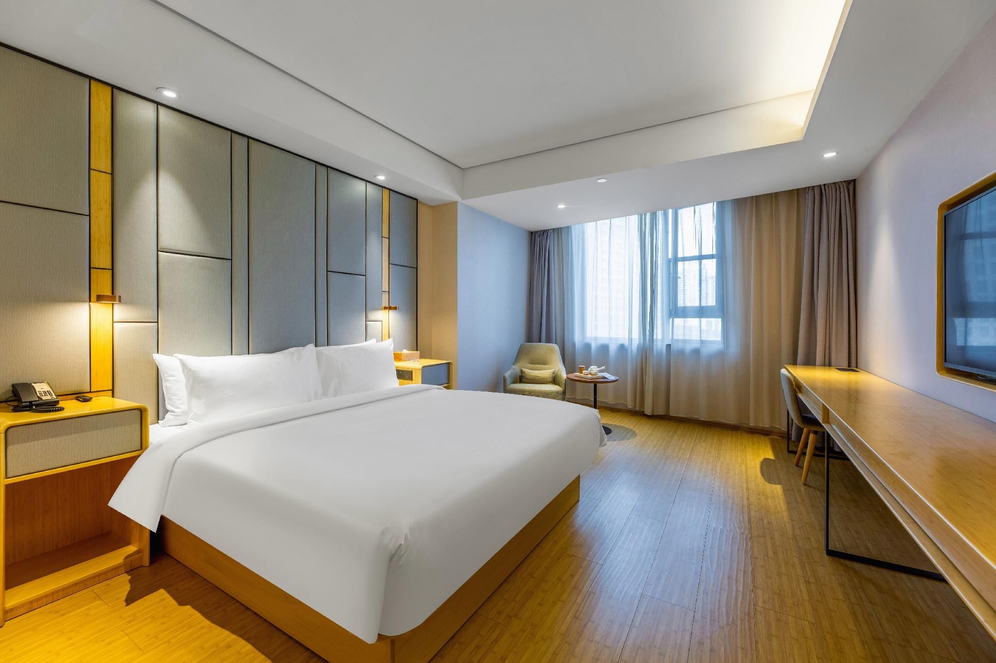 Business Queen Bed Room
