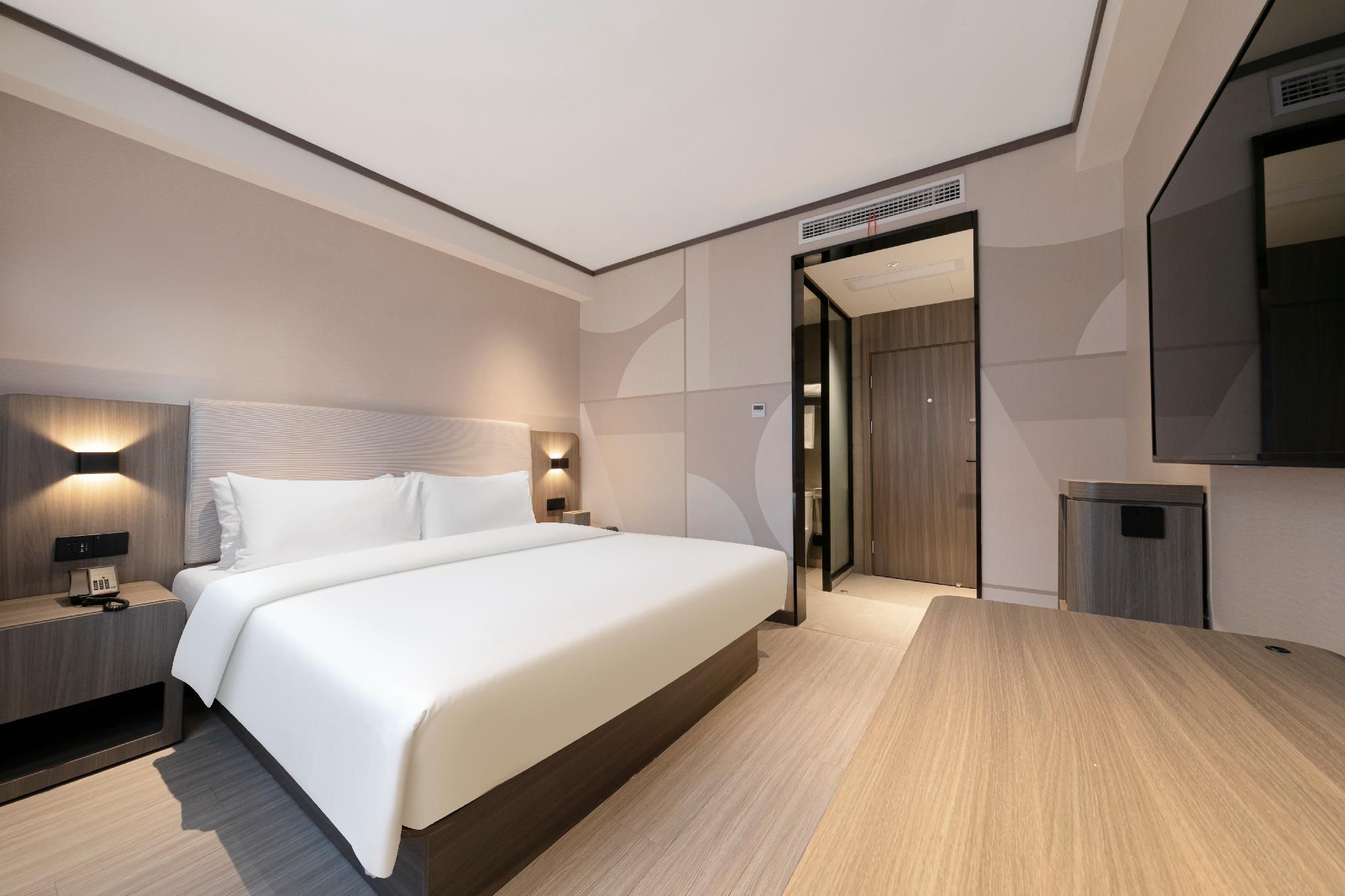 Huazhu - Superior BedRoom