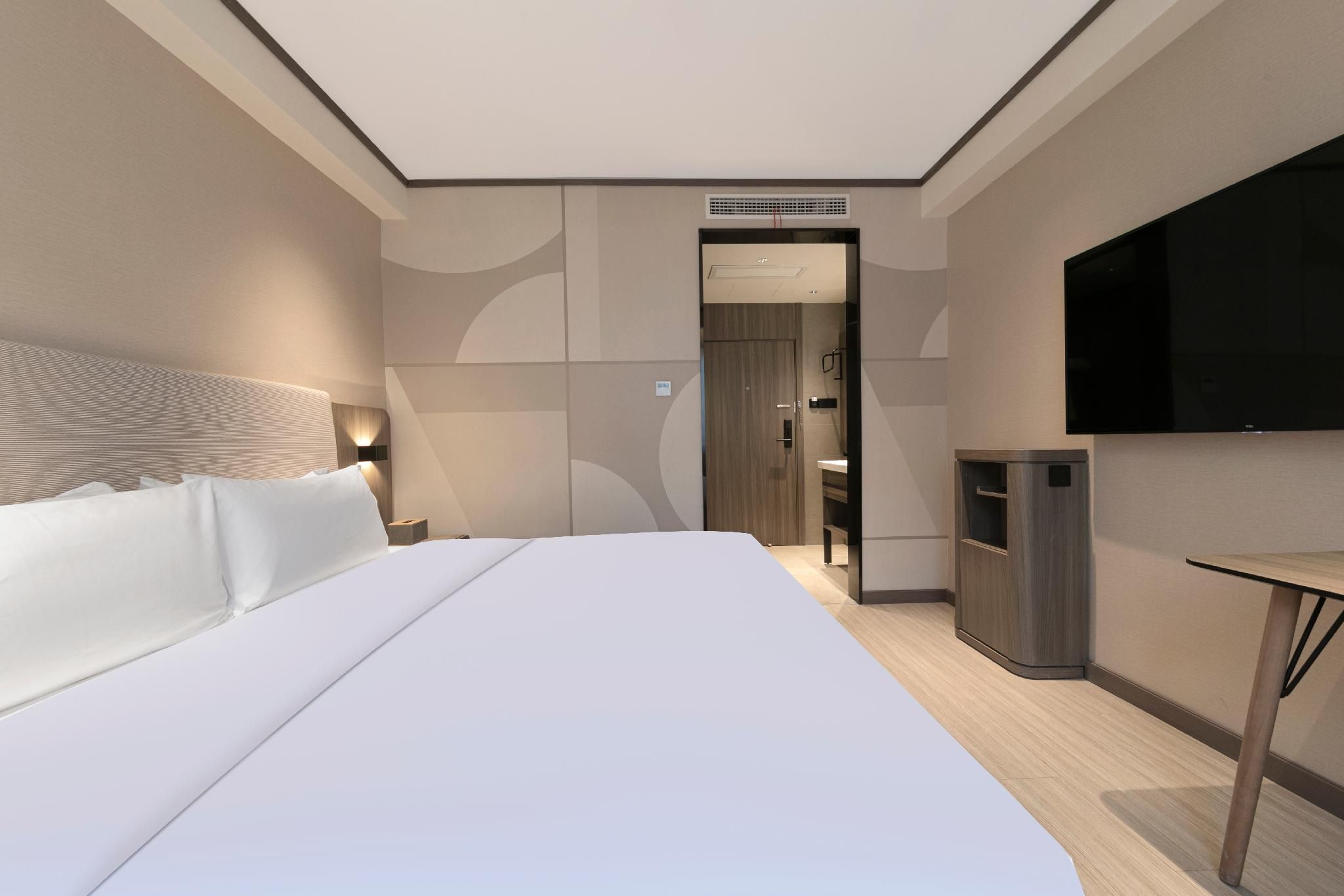 Huazhu - Superior BedRoom