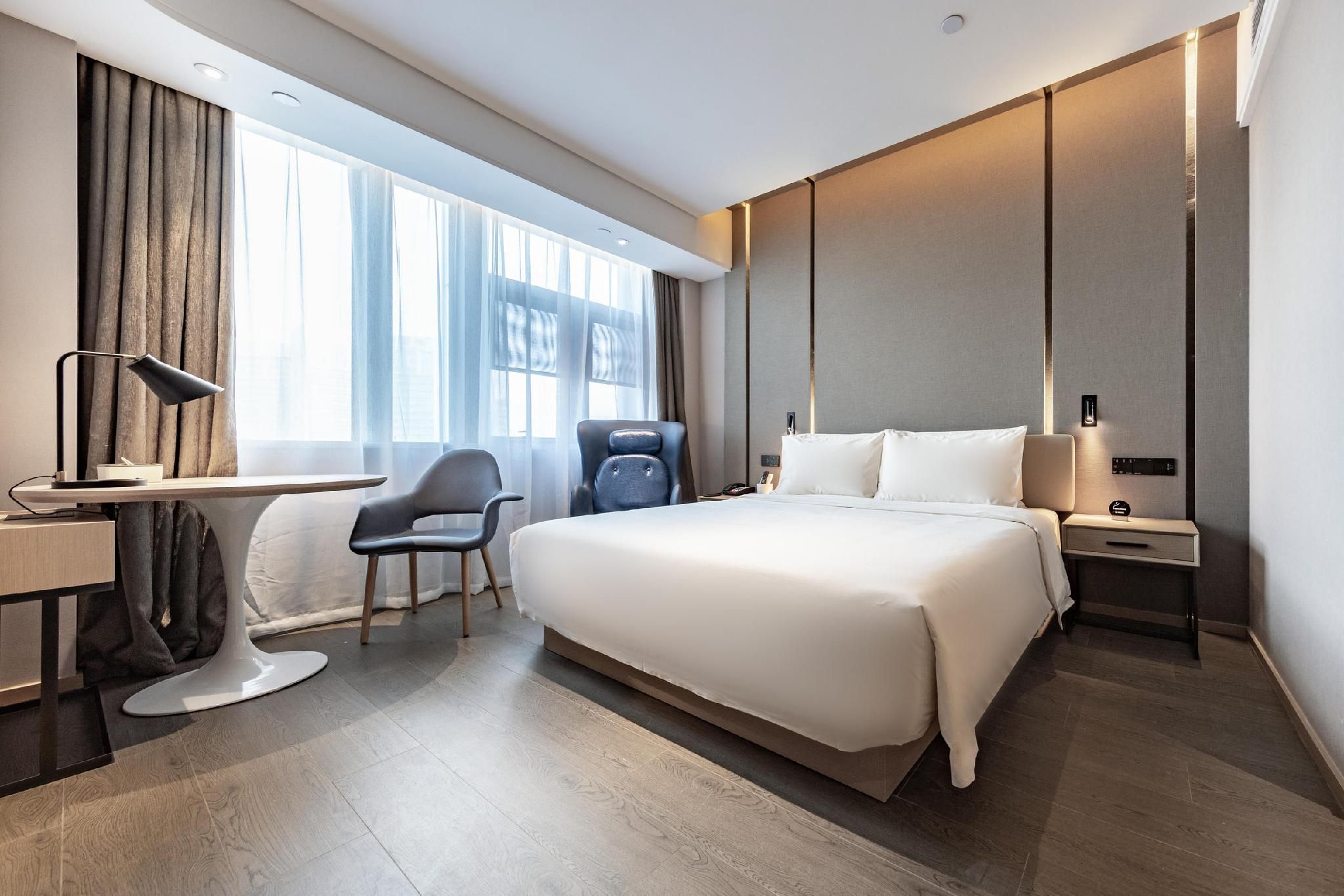 Executive room, Guest room, 1 Queen