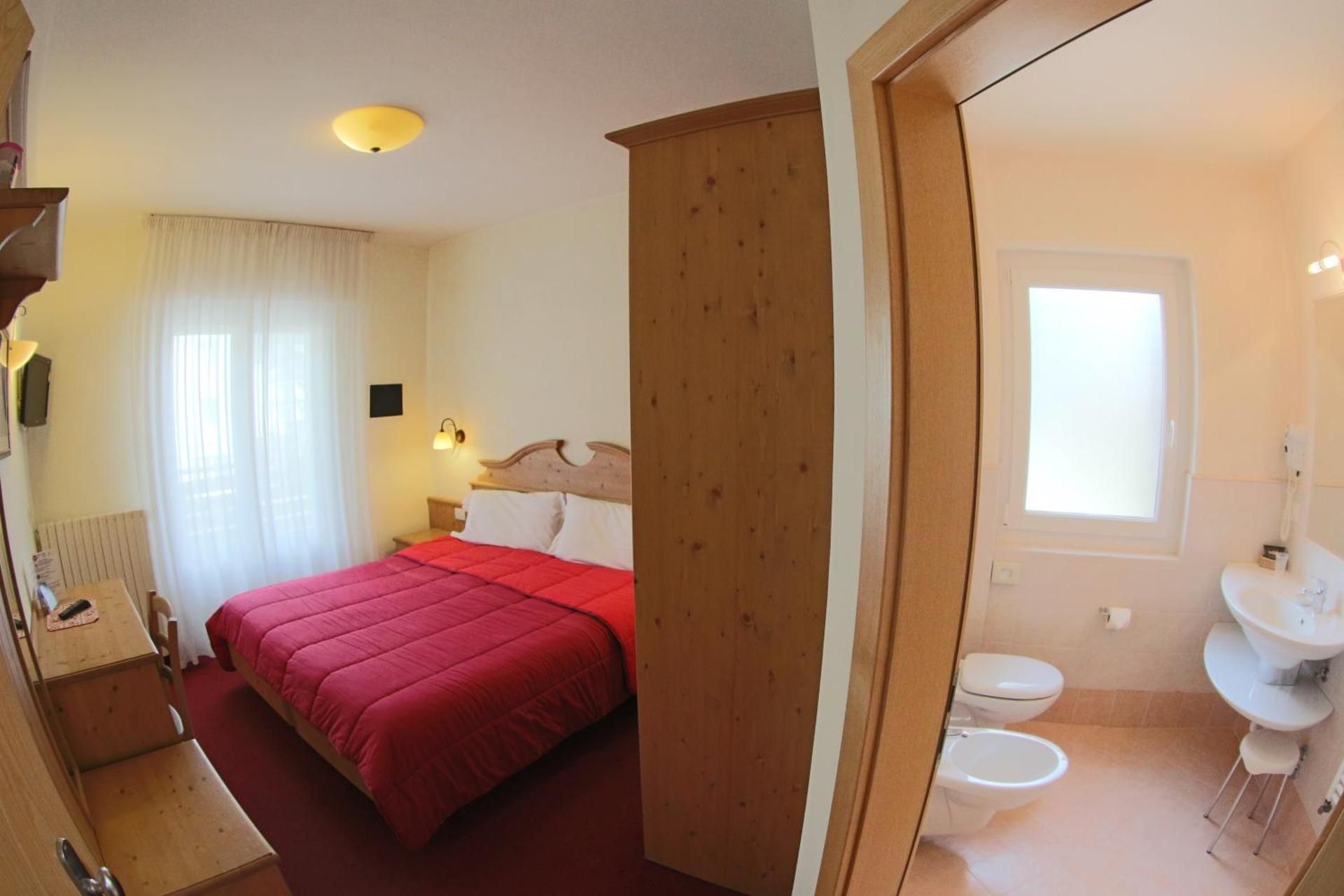 Double or Twin Room with Balcony