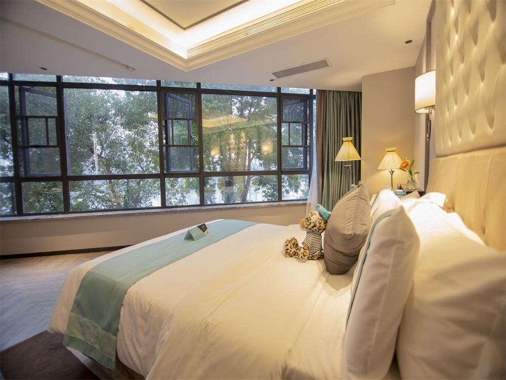 Xana - Pure 1 Bed Room