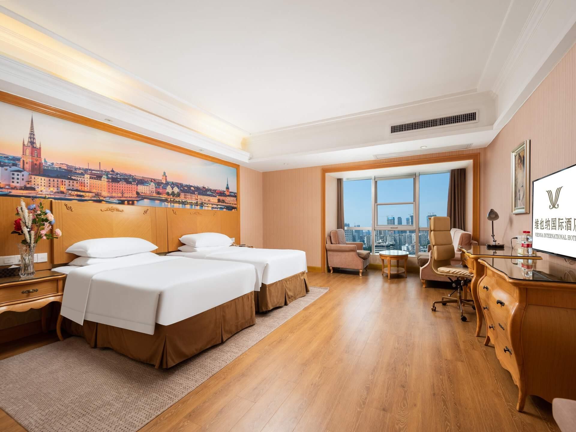 Twin Business Room