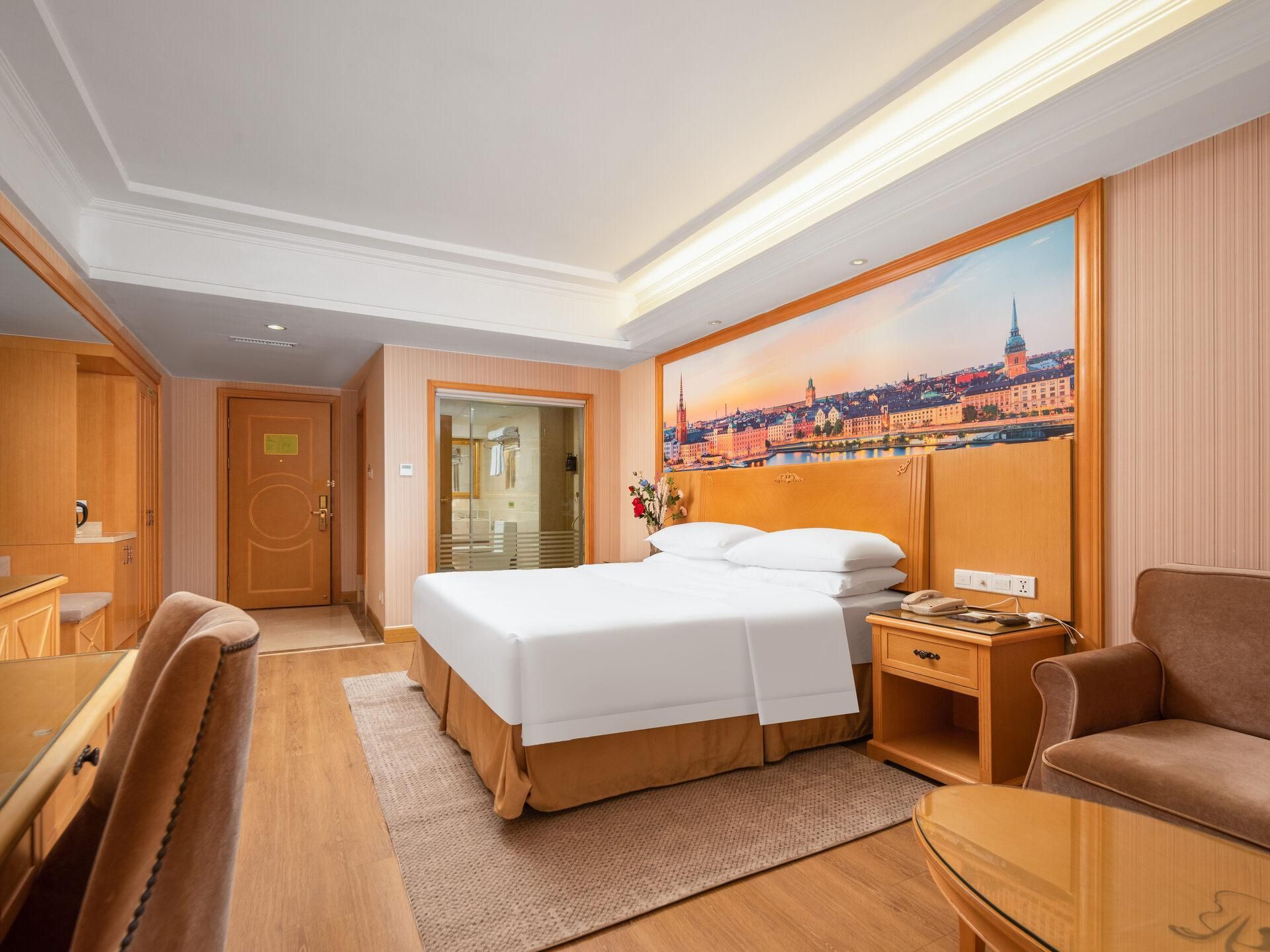 Standard - Queen Room