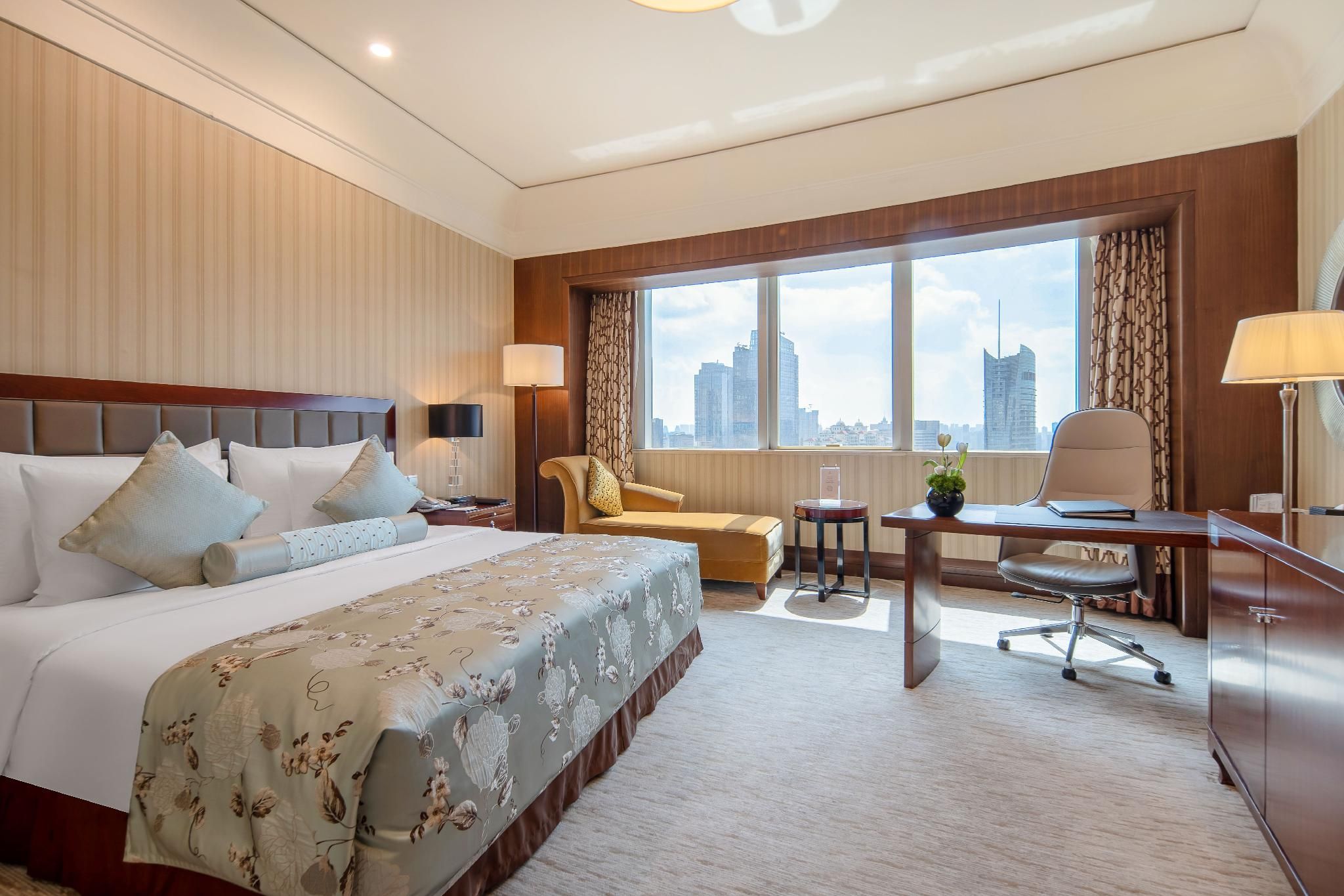 Executive Bed Room With View