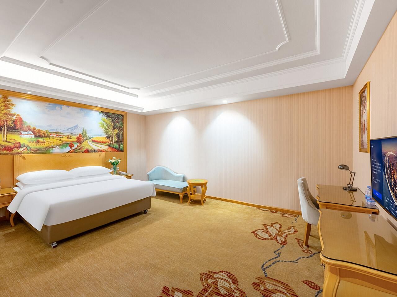 Standard - Queen Room