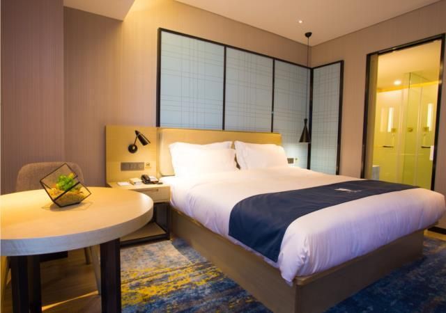 Dossen - Standard Bed Room