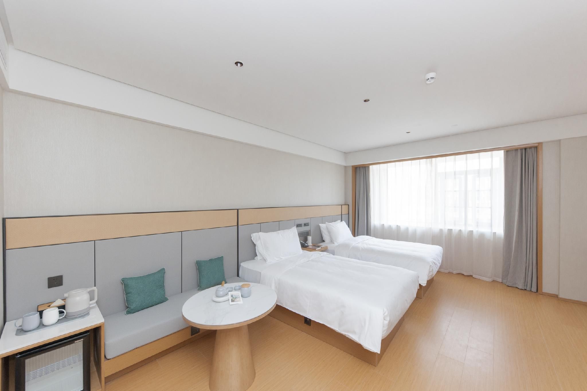 Huazhu - Business Twin Room