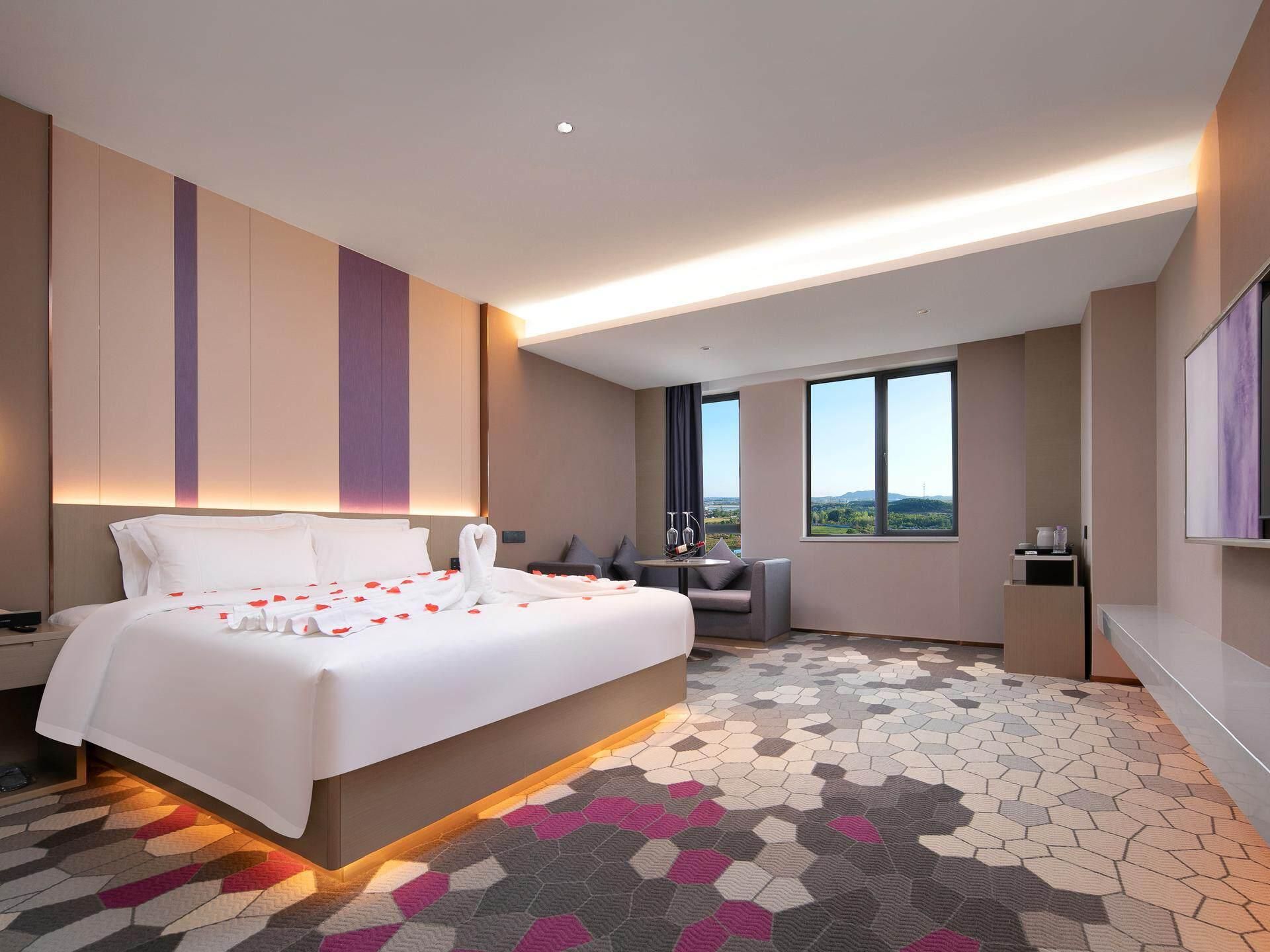 WH - Youxiang Romantic Room