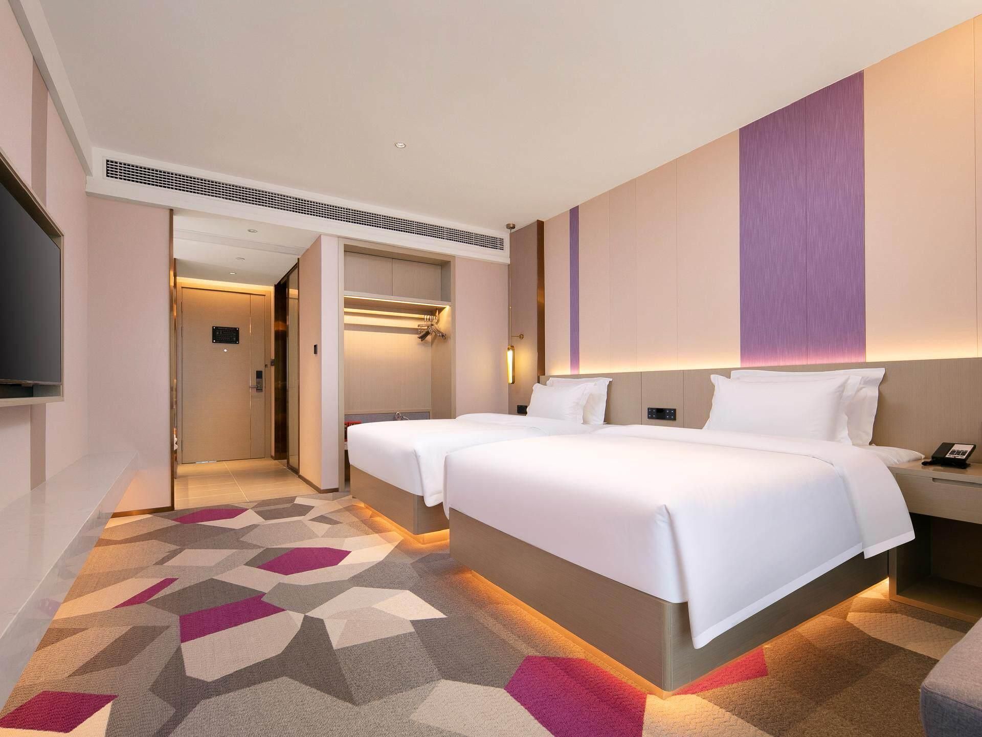 WH - Deluxe Room Twin