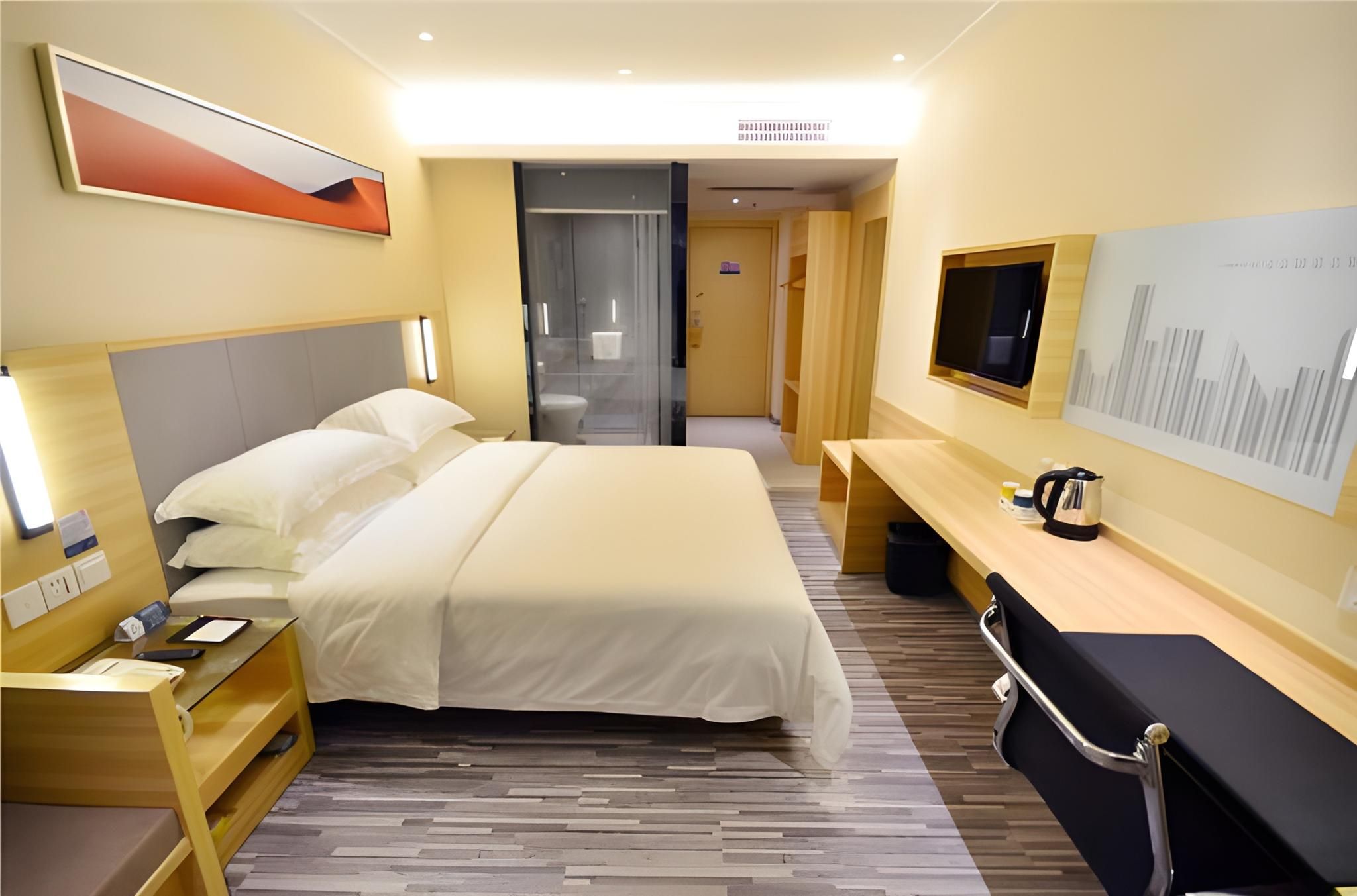 Business Queen Room
