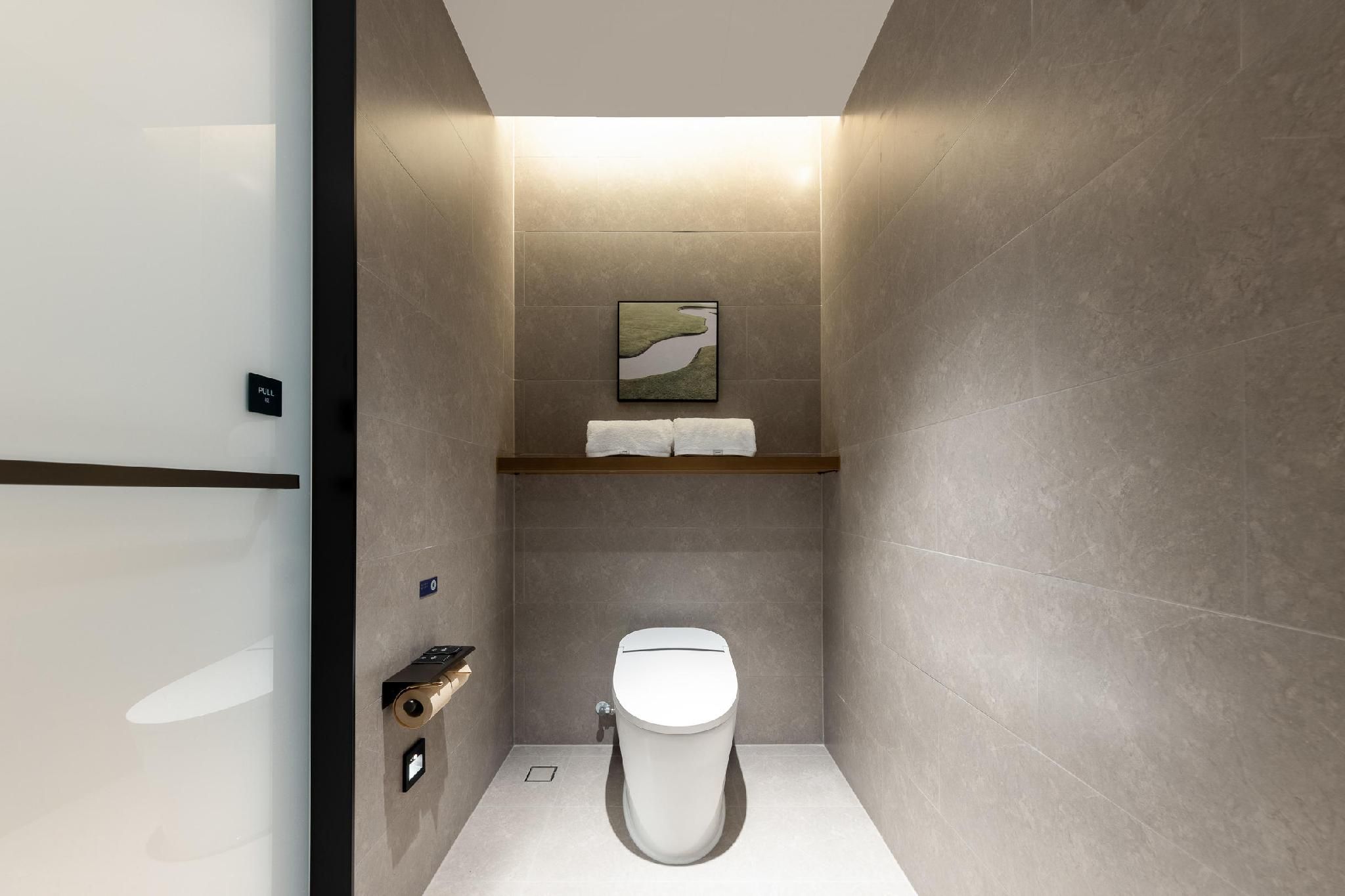 Executive room, Guest room, 1 Queen