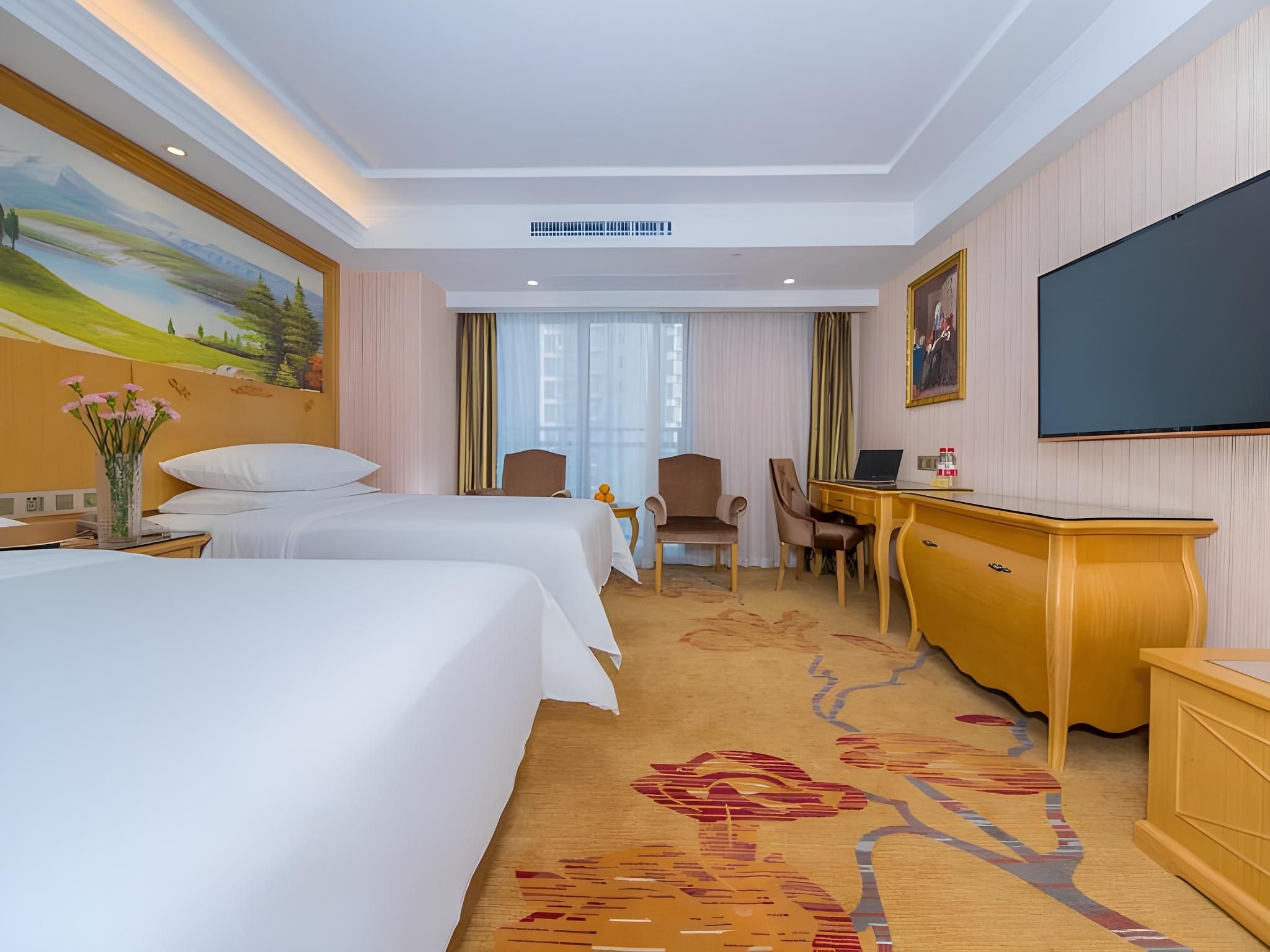 WH - Deluxe Room Twin