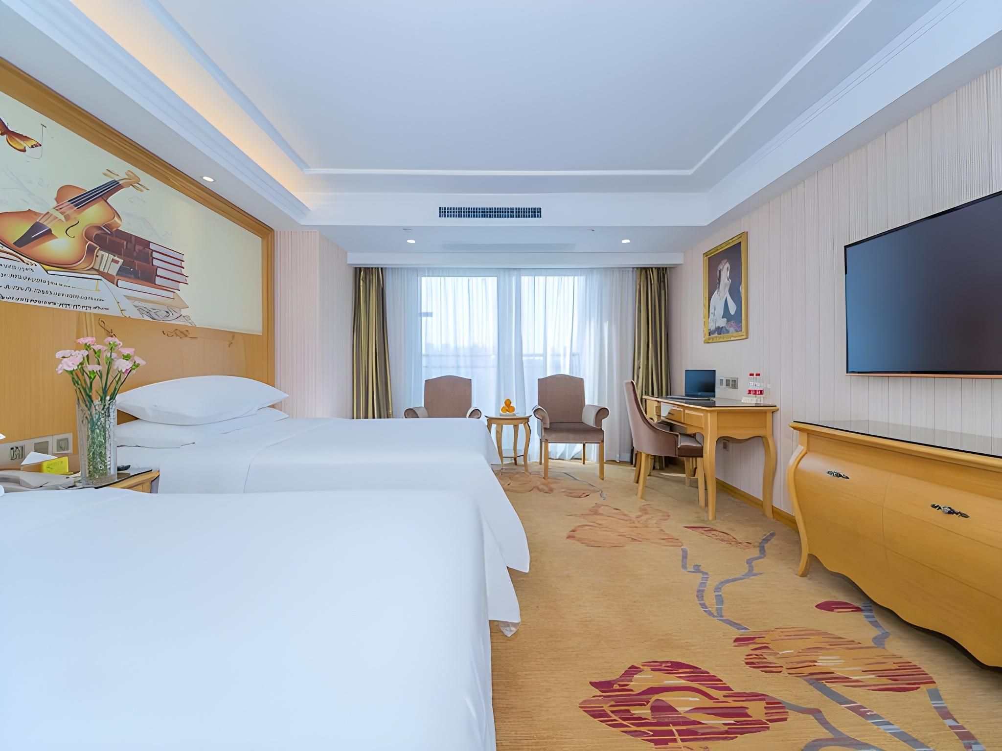 WH - Twin Room with Lake View