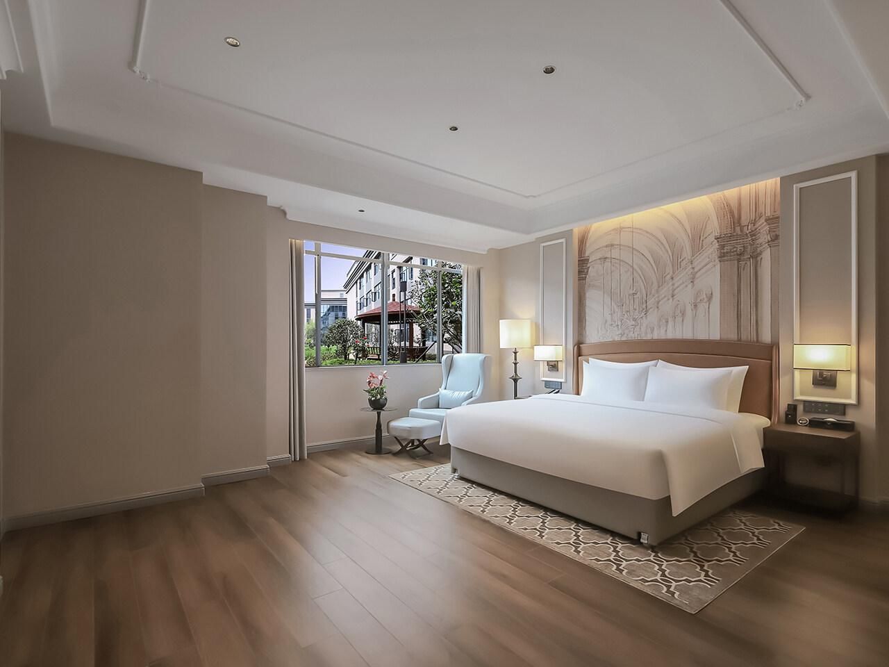King Room with Garden View