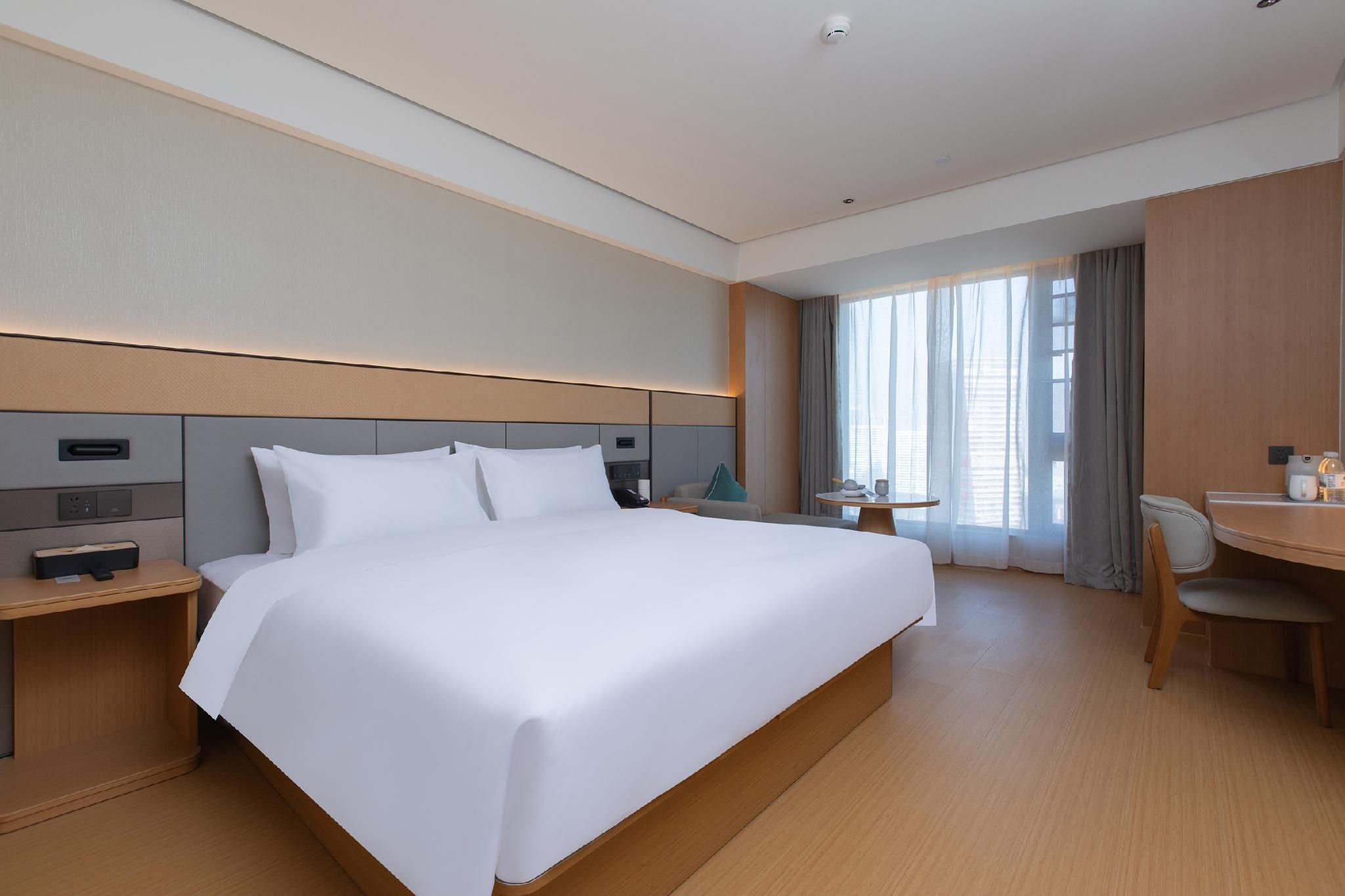 Huazhu - Superior BedRoom