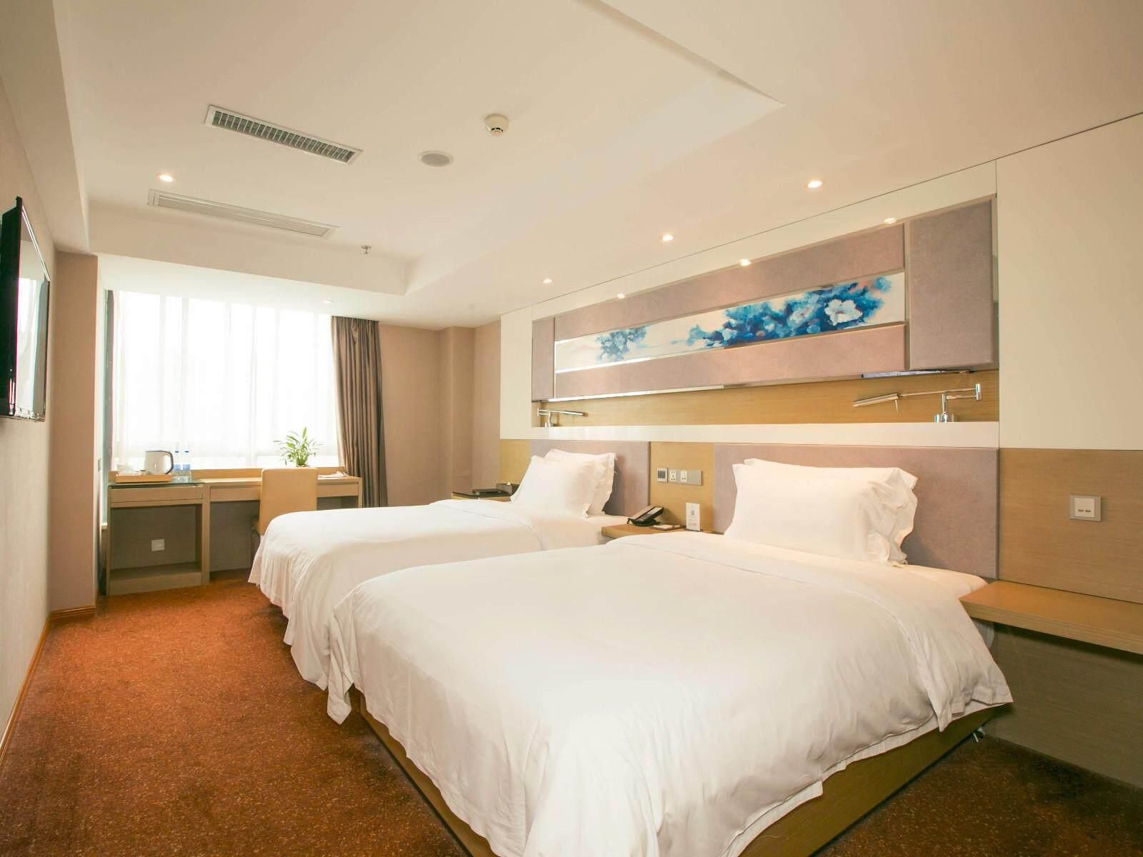 WH - Deluxe Room Twin