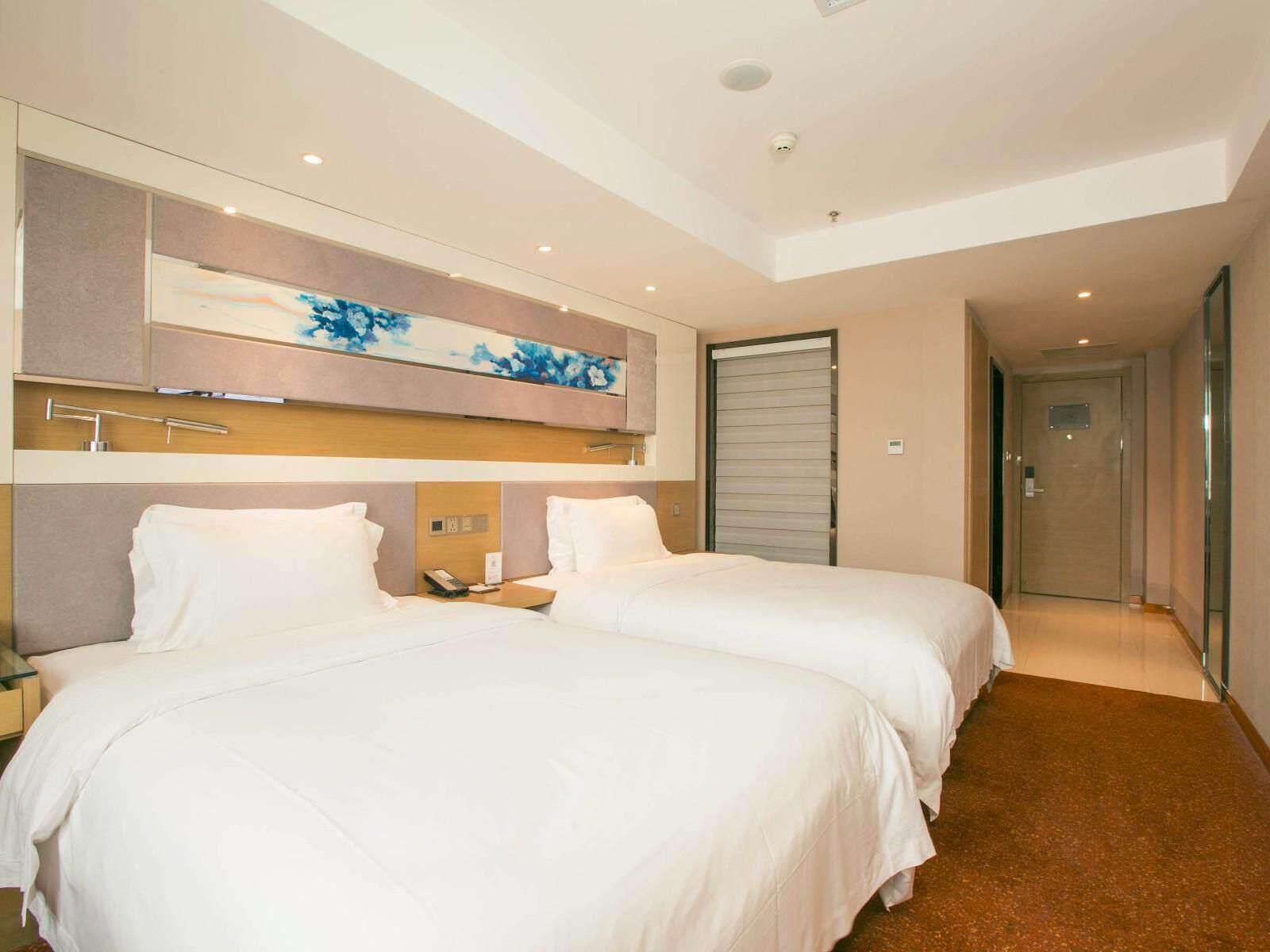 WH - Deluxe Room Twin
