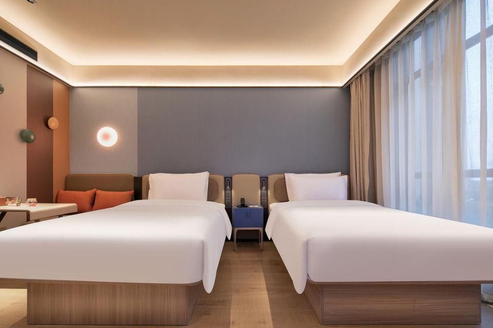California Sunshine Superior Twin Room